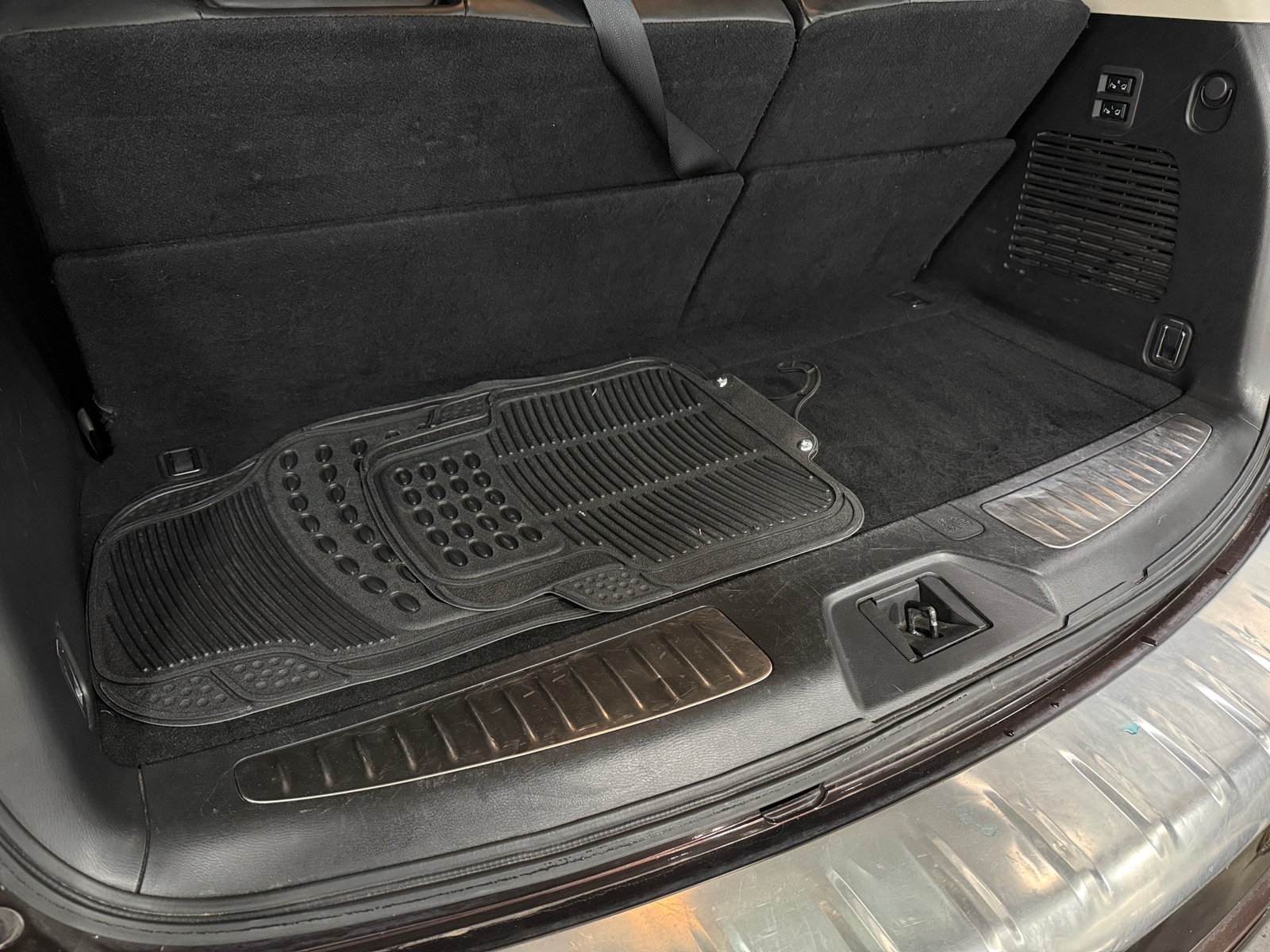 Thumbnail: 2018 INFINITI QX80 - 6