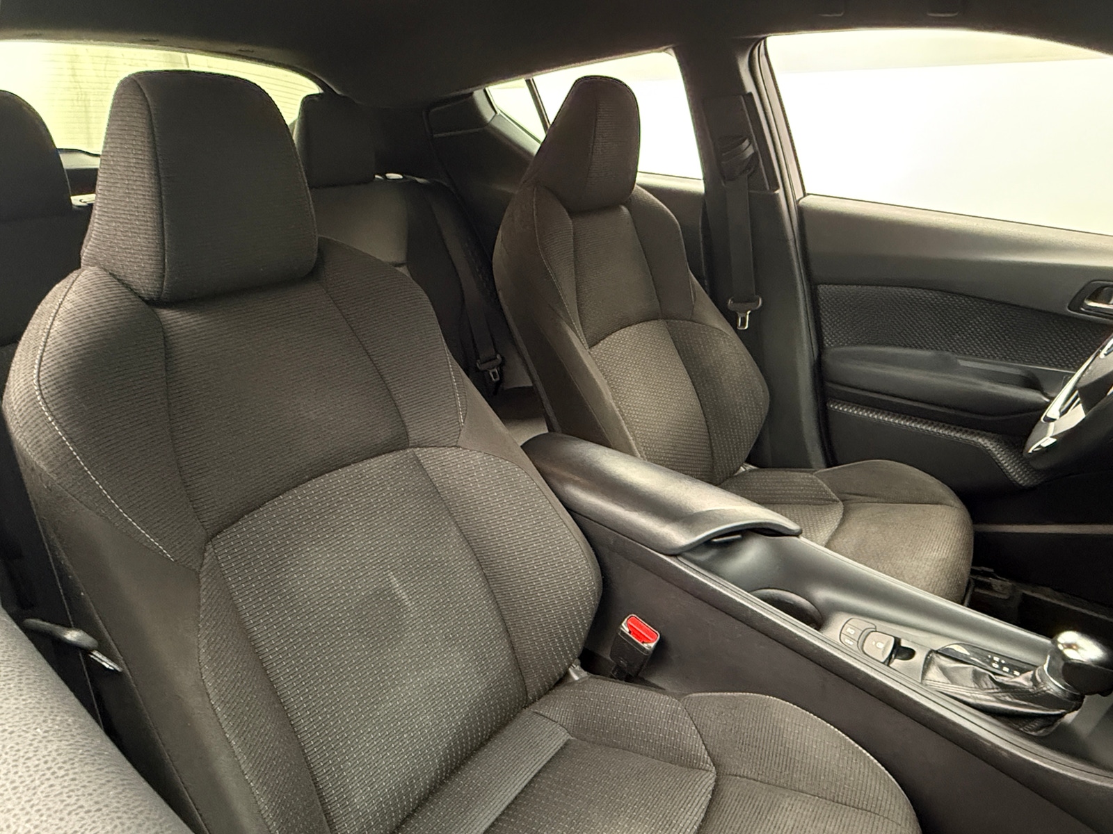 Thumbnail: 2018 Toyota C-HR - 2