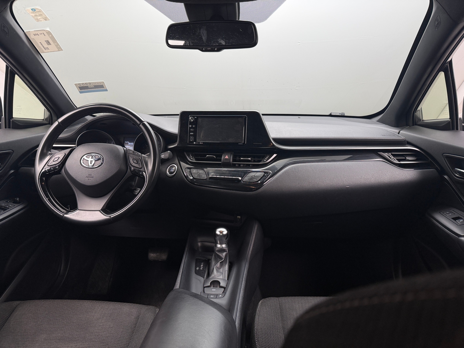 Thumbnail: 2018 Toyota C-HR - 3