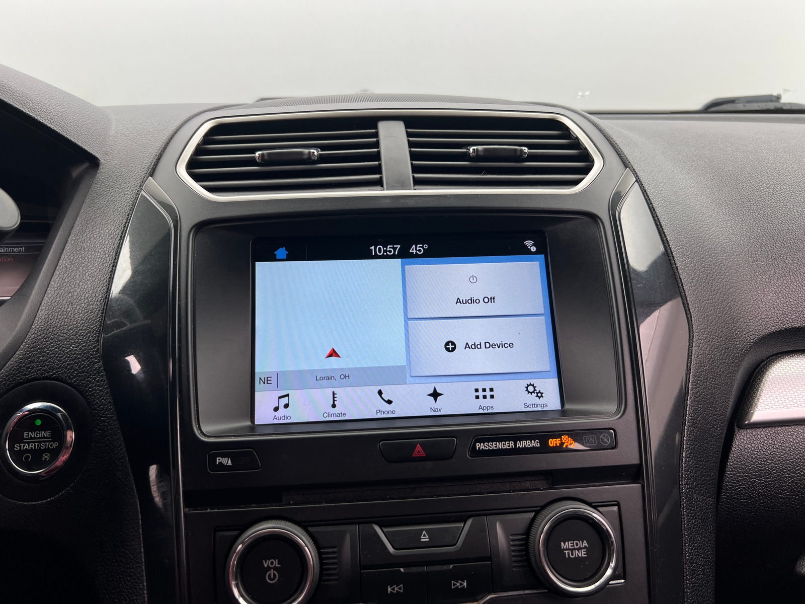 Thumbnail: 2017 Ford Explorer - 3