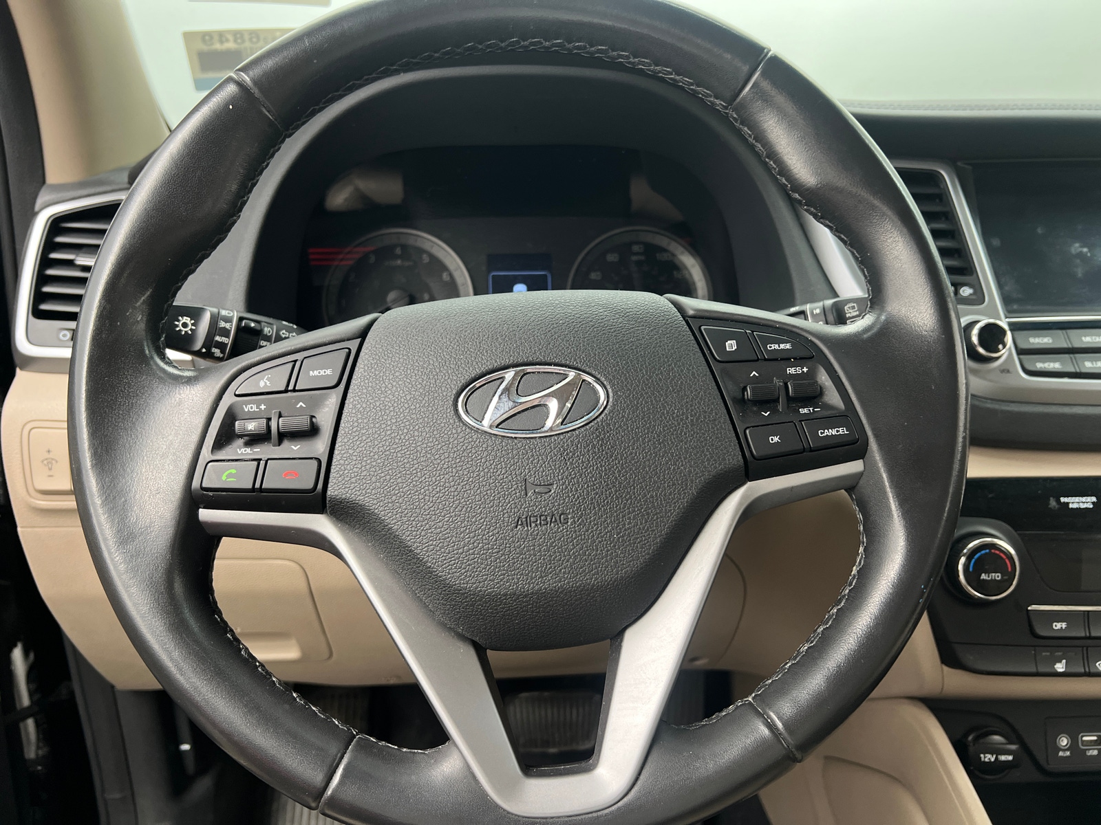 Thumbnail: 2017 Hyundai Tucson - 4