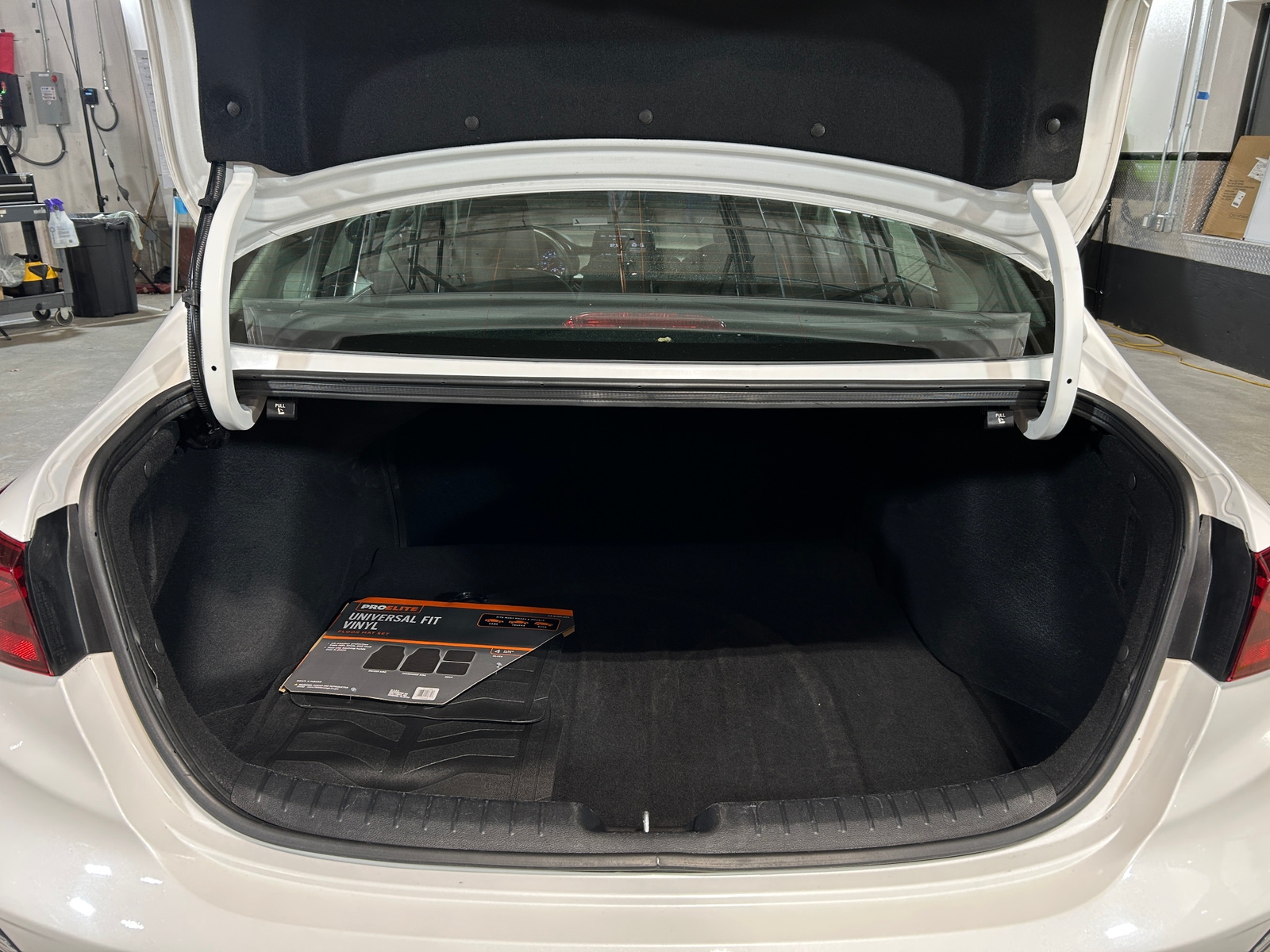 Thumbnail: 2024 Kia Forte - 7