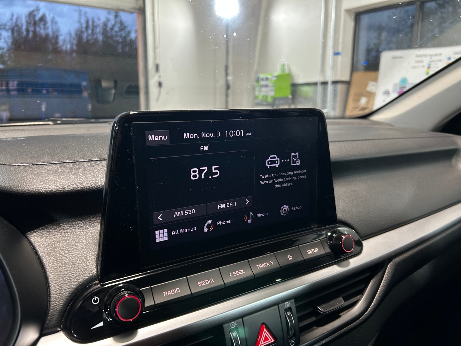 Thumbnail: 2024 Kia Forte - 4