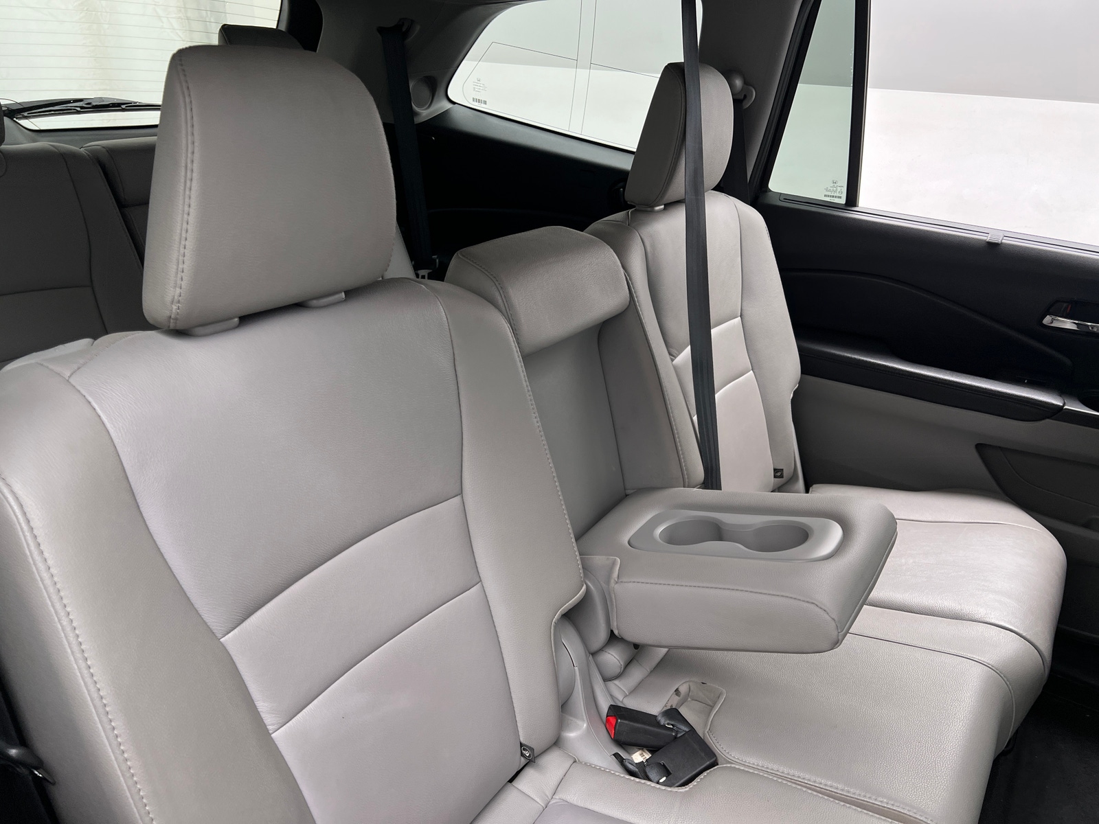 Thumbnail: 2017 Honda Pilot - 5