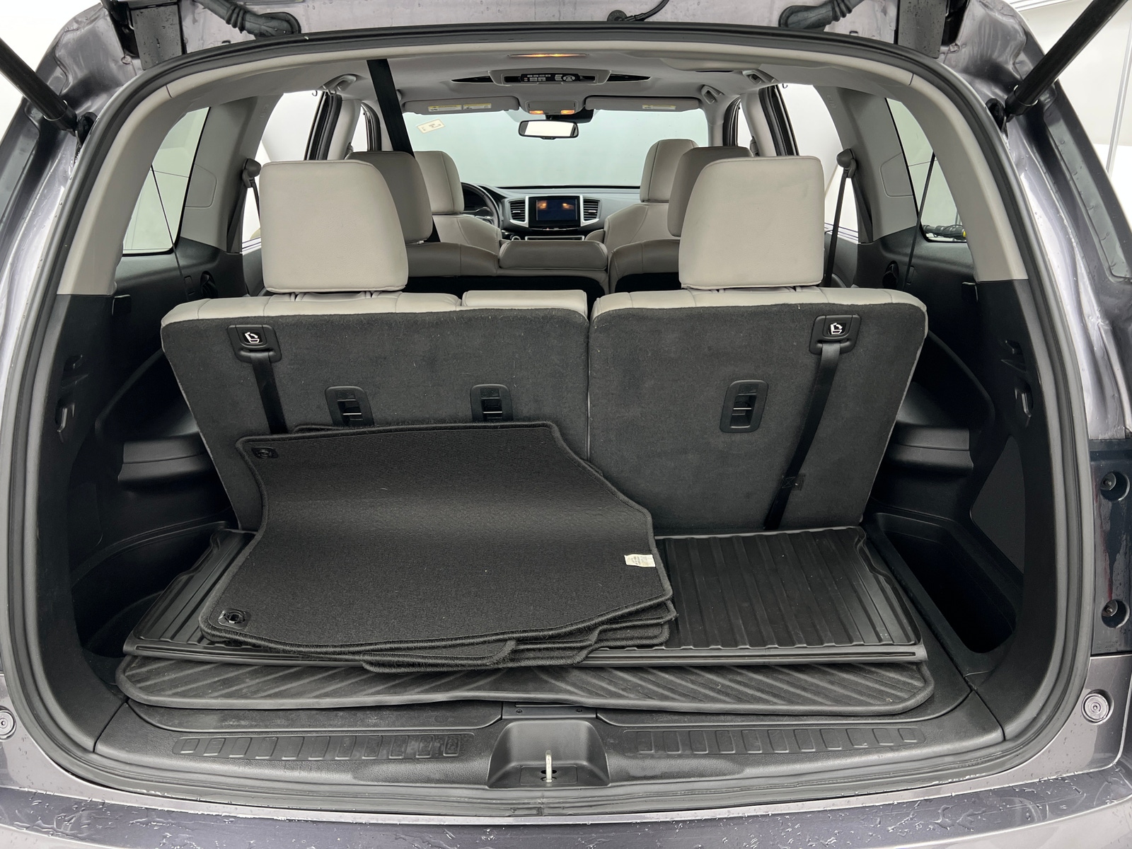 Thumbnail: 2017 Honda Pilot - 6