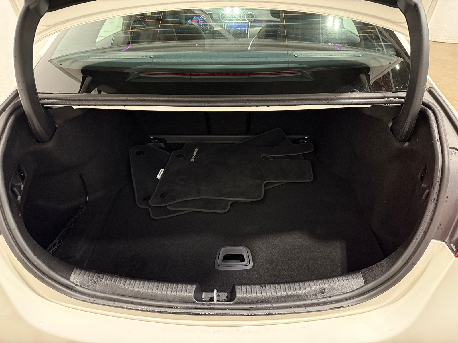 Thumbnail: 2024 Mercedes-Benz C-Class - 6