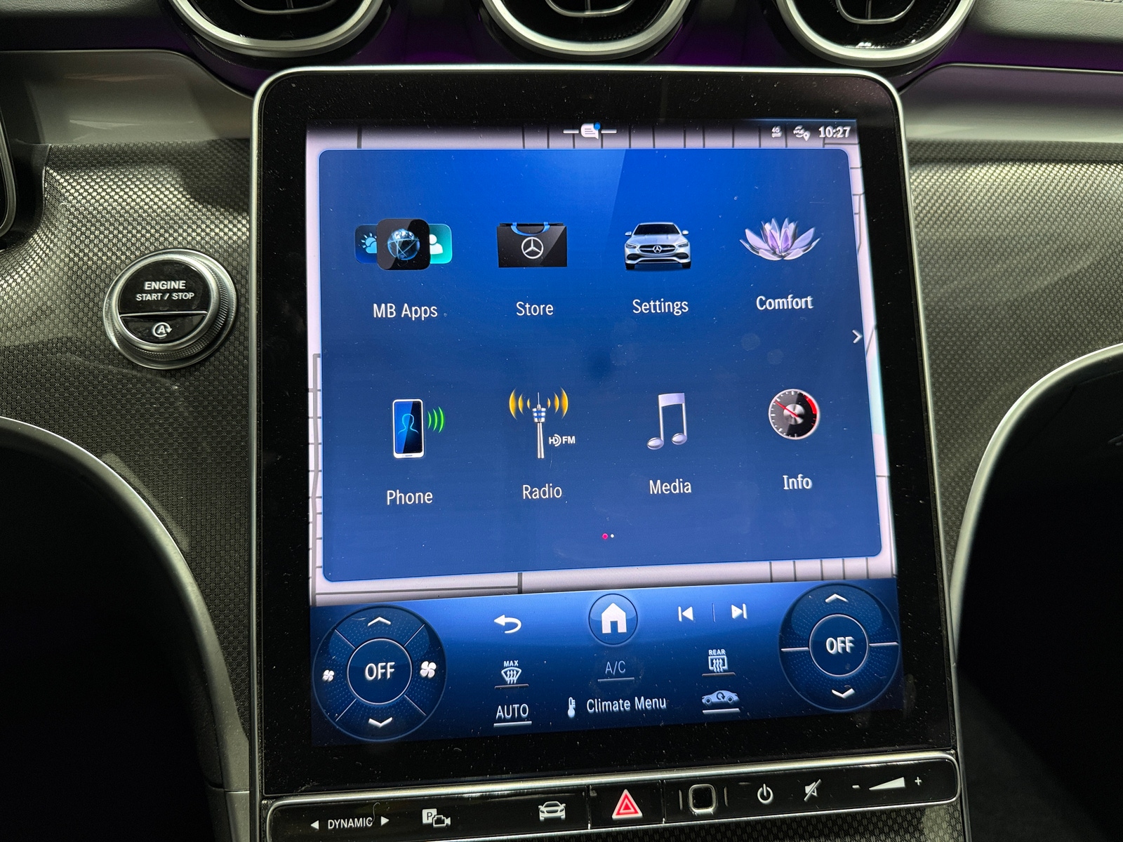 Thumbnail: 2024 Mercedes-Benz C-Class - 3