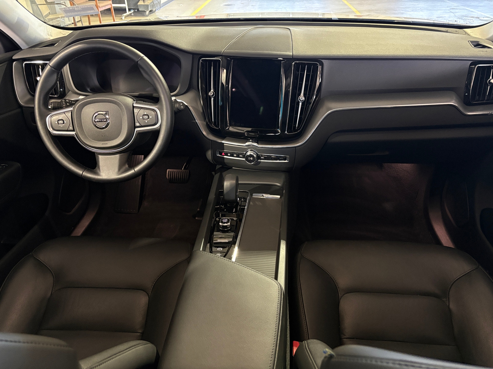 Thumbnail: 2025 Volvo XC60 - 2