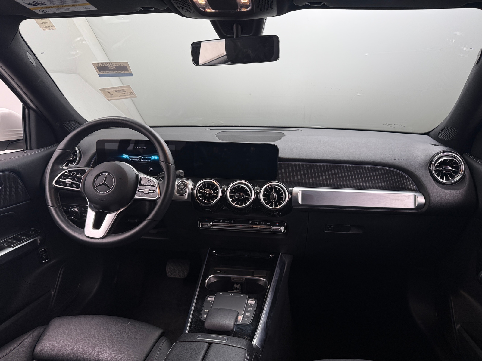 Thumbnail: 2022 Mercedes-Benz GLB - 2