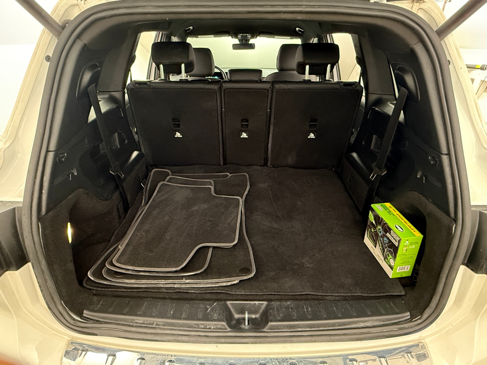 Thumbnail: 2022 Mercedes-Benz GLB - 6