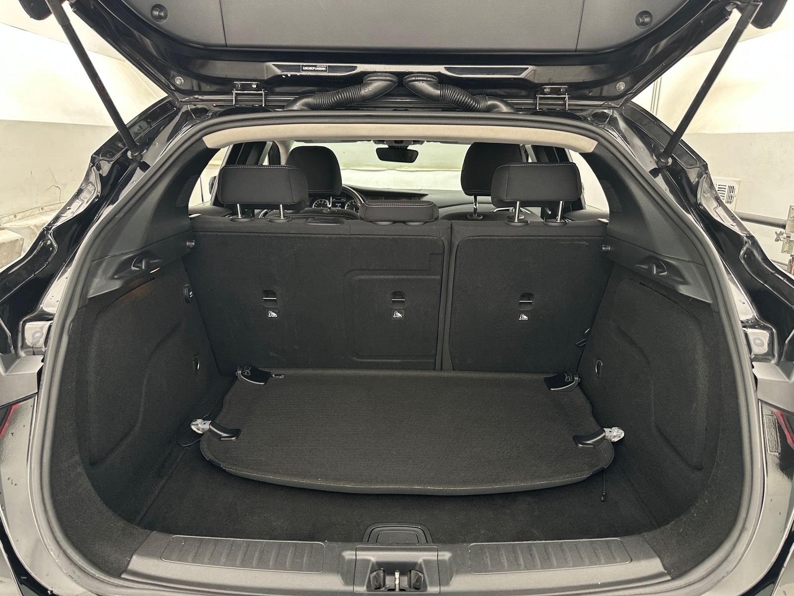 Thumbnail: 2018 INFINITI QX30 - 7