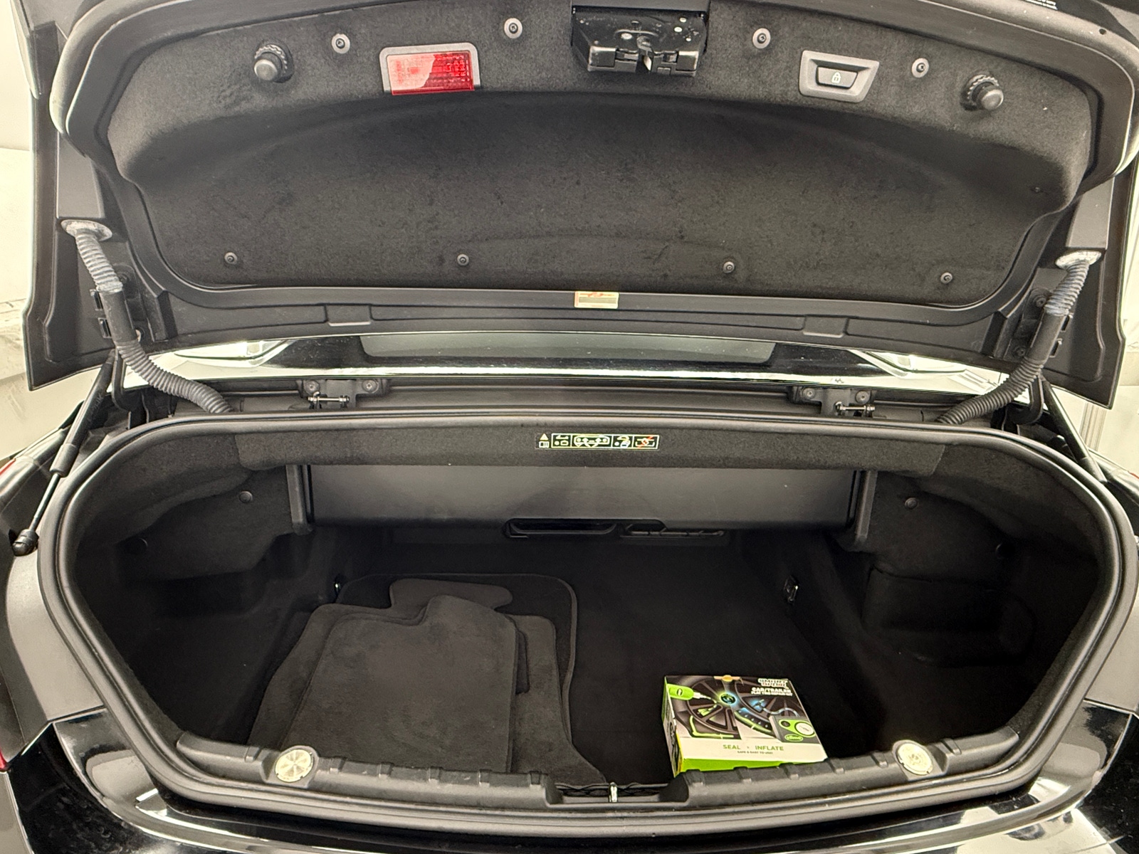 Thumbnail: 2012 BMW 6 Series - 6