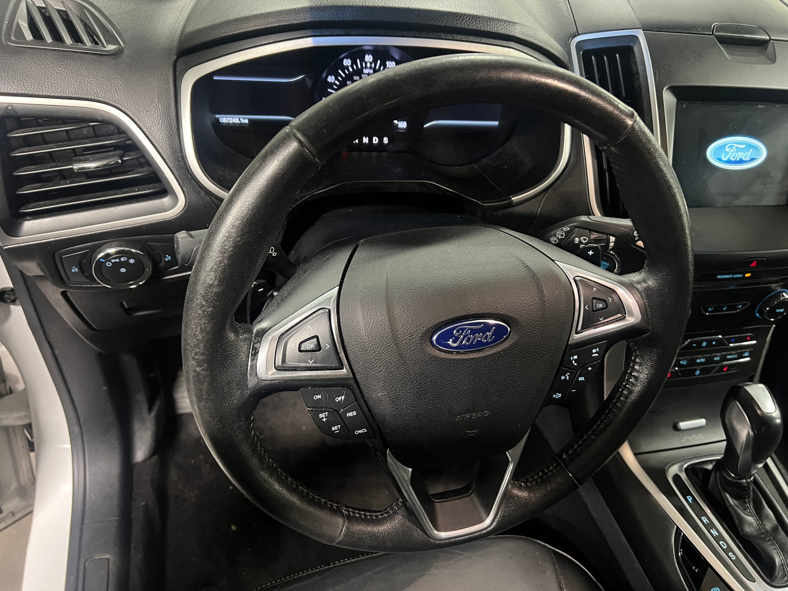 Thumbnail: 2016 Ford Edge - 4