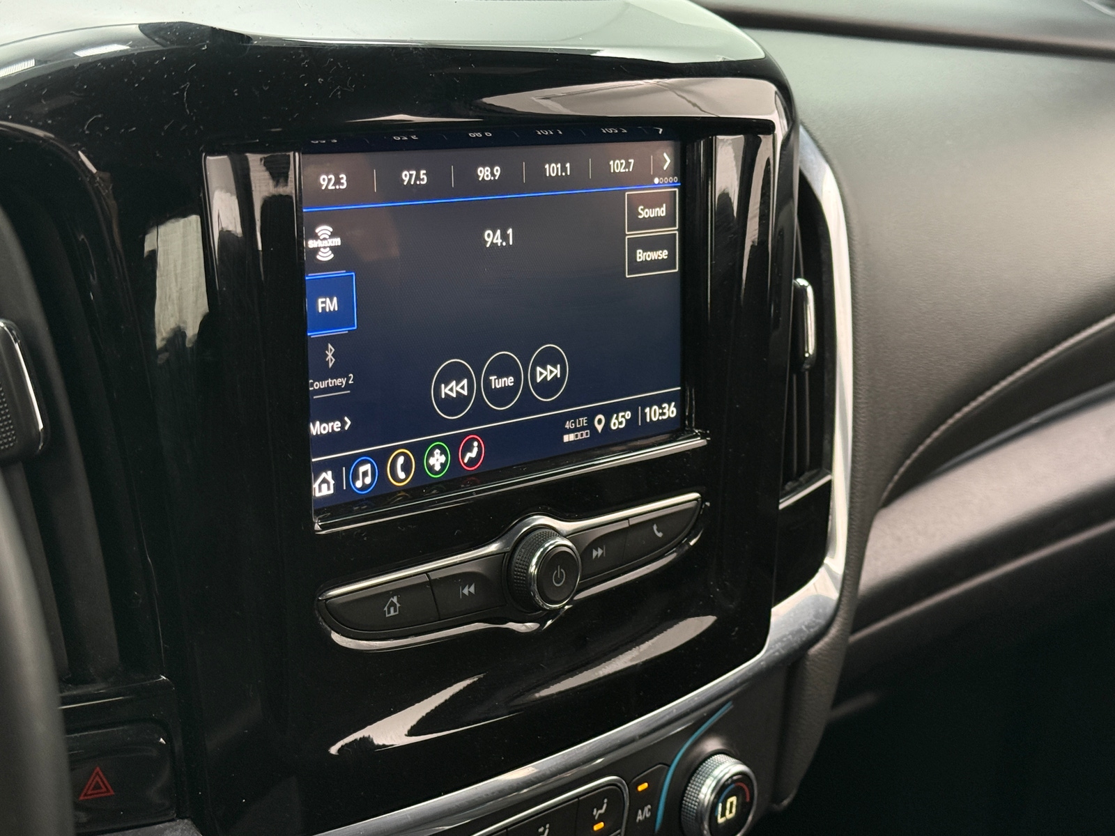 Thumbnail: 2023 Chevrolet Traverse - 4