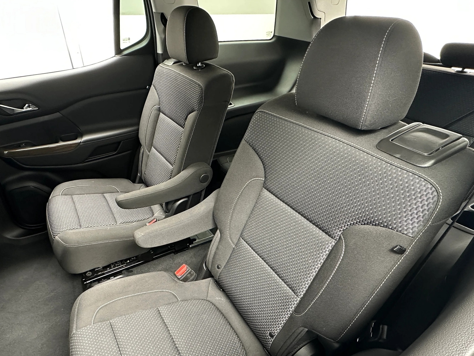 Thumbnail: 2023 GMC Acadia - 6