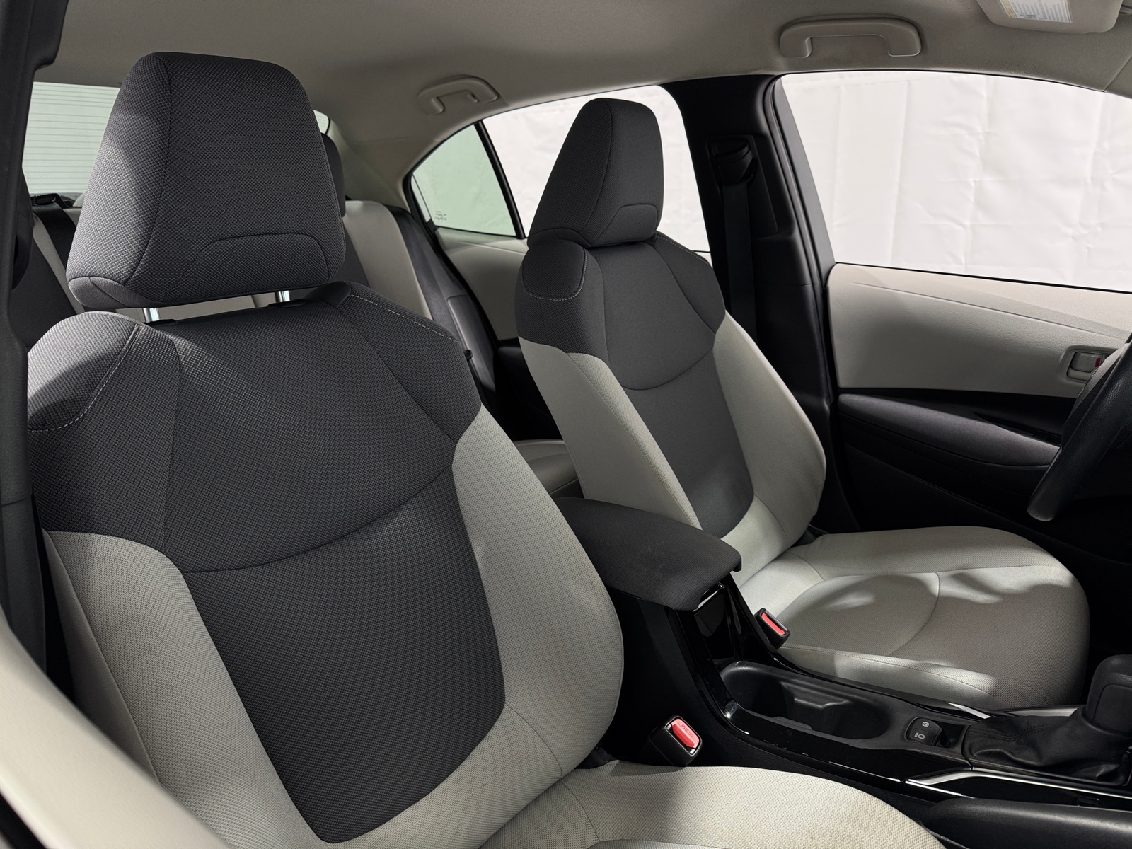 Thumbnail: 2022 Toyota Corolla - 2