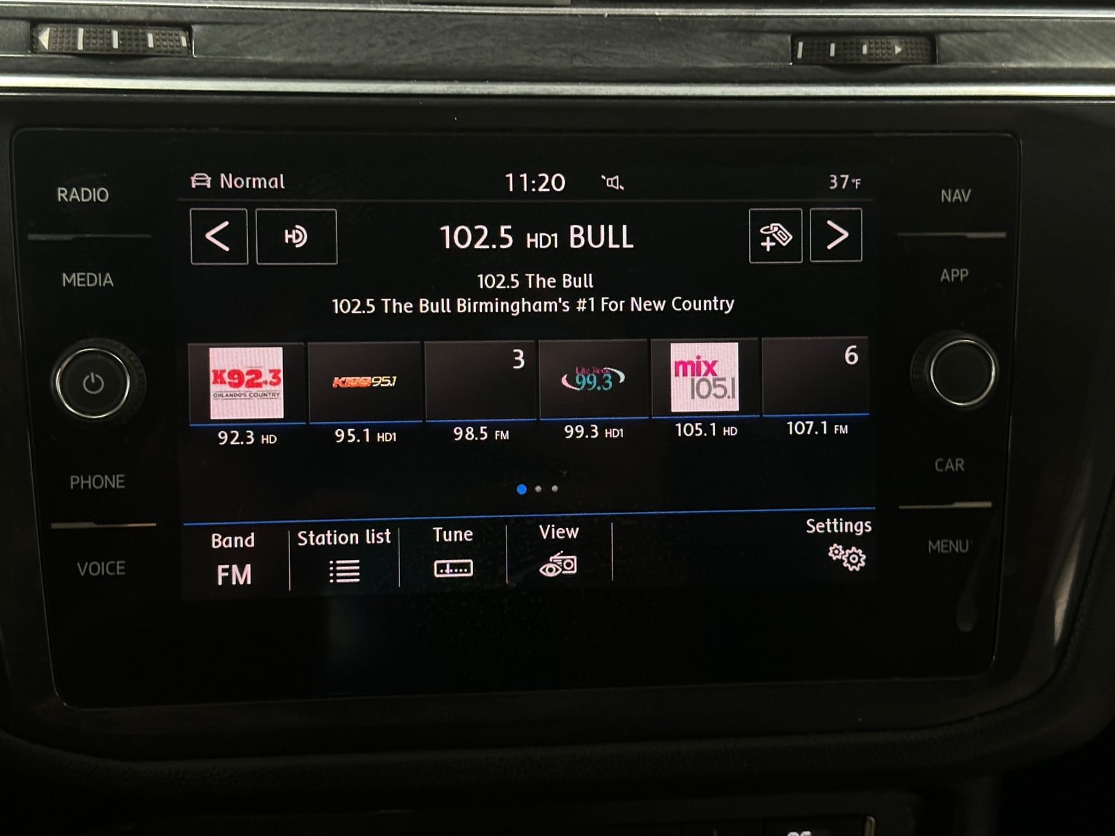 Thumbnail: 2018 Volkswagen Tiguan - 3