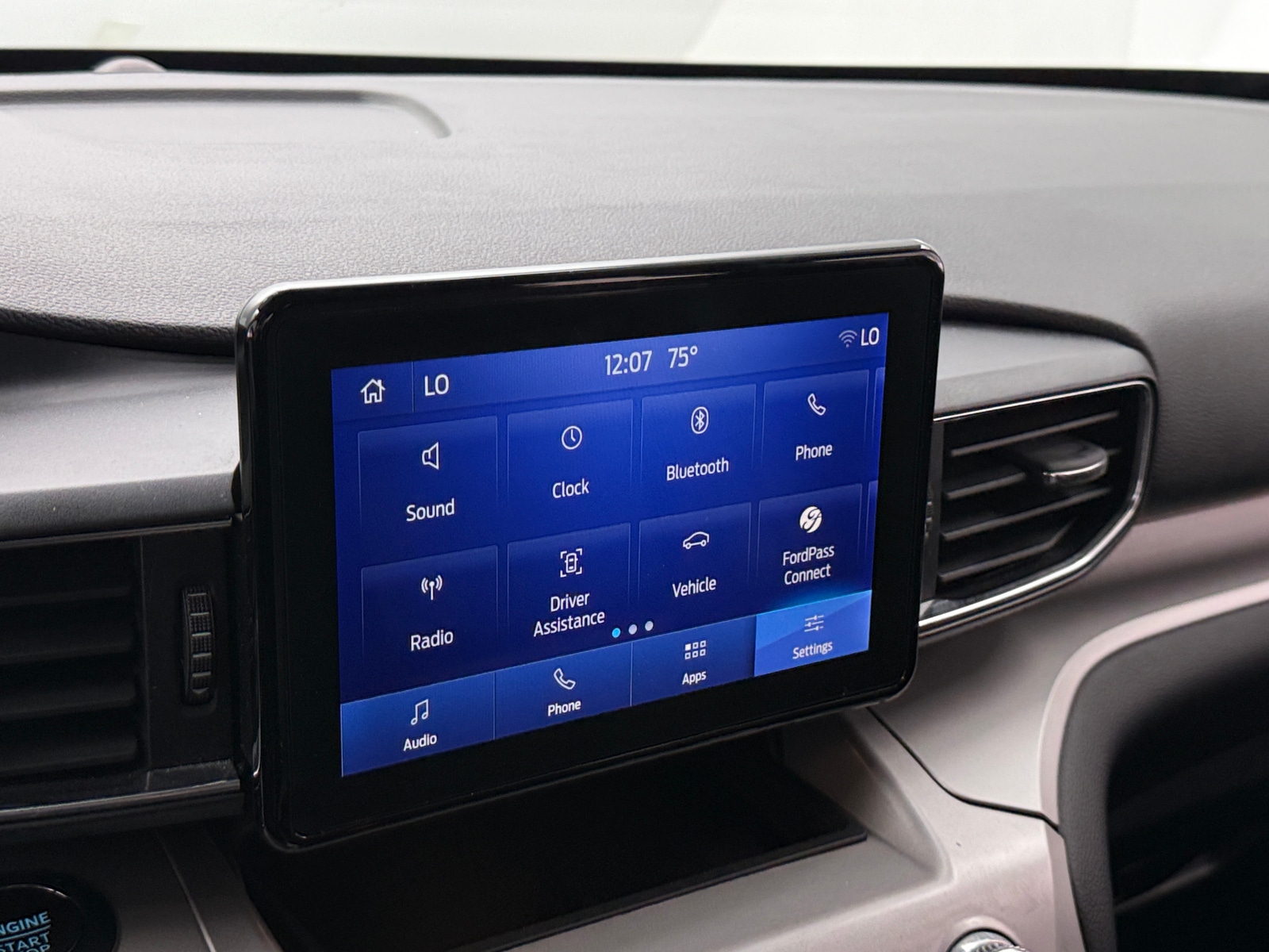 Thumbnail: 2023 Ford Explorer - 4