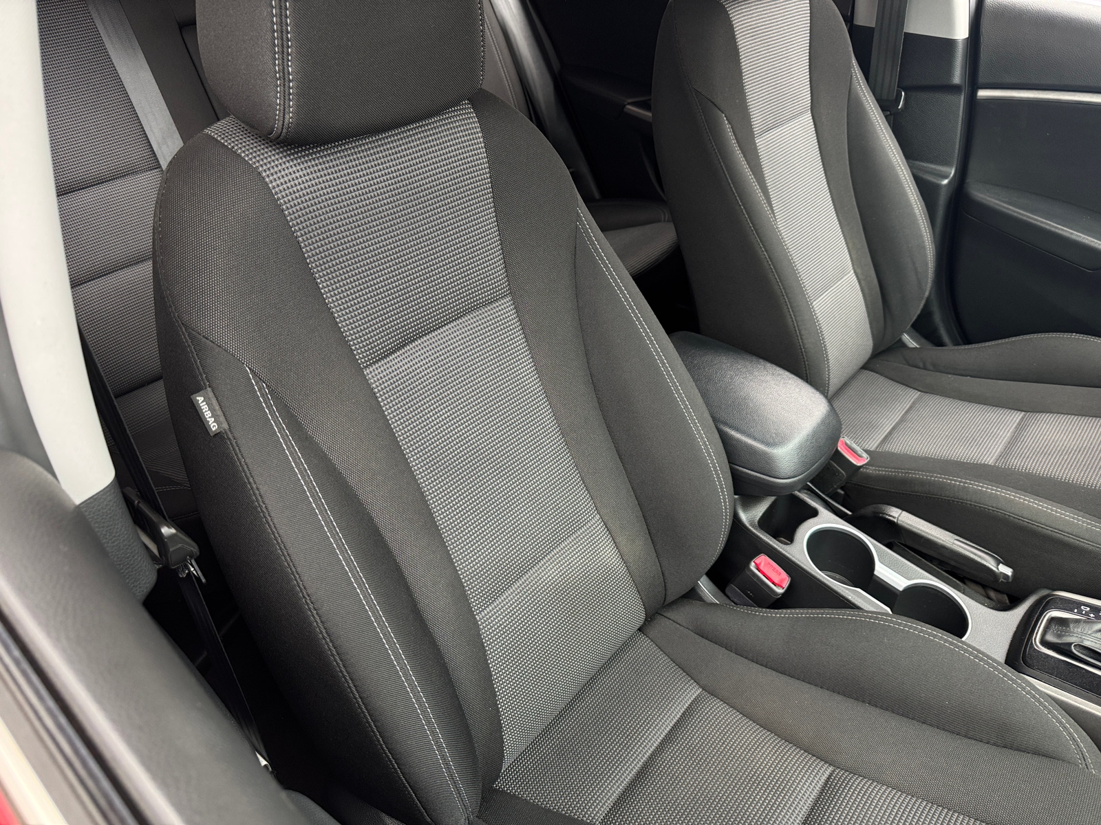 Thumbnail: 2017 Hyundai Elantra - 2