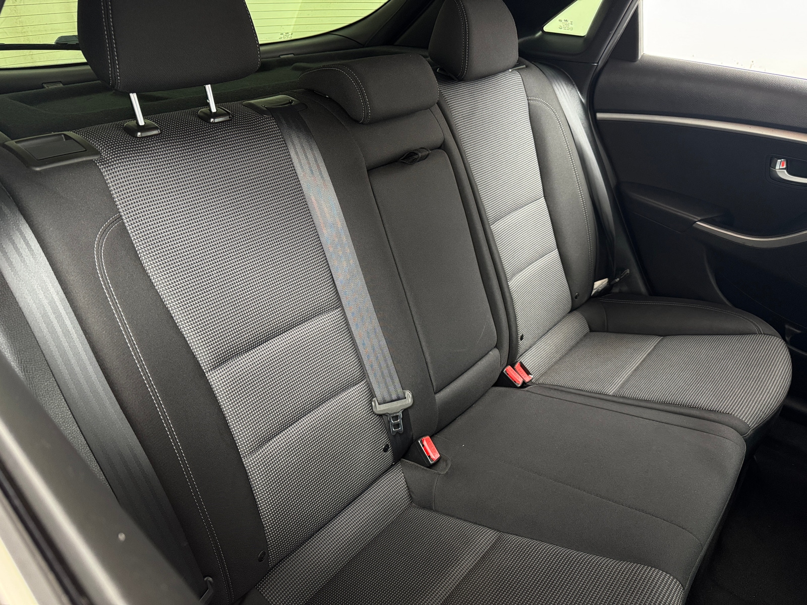 Thumbnail: 2017 Hyundai Elantra - 6