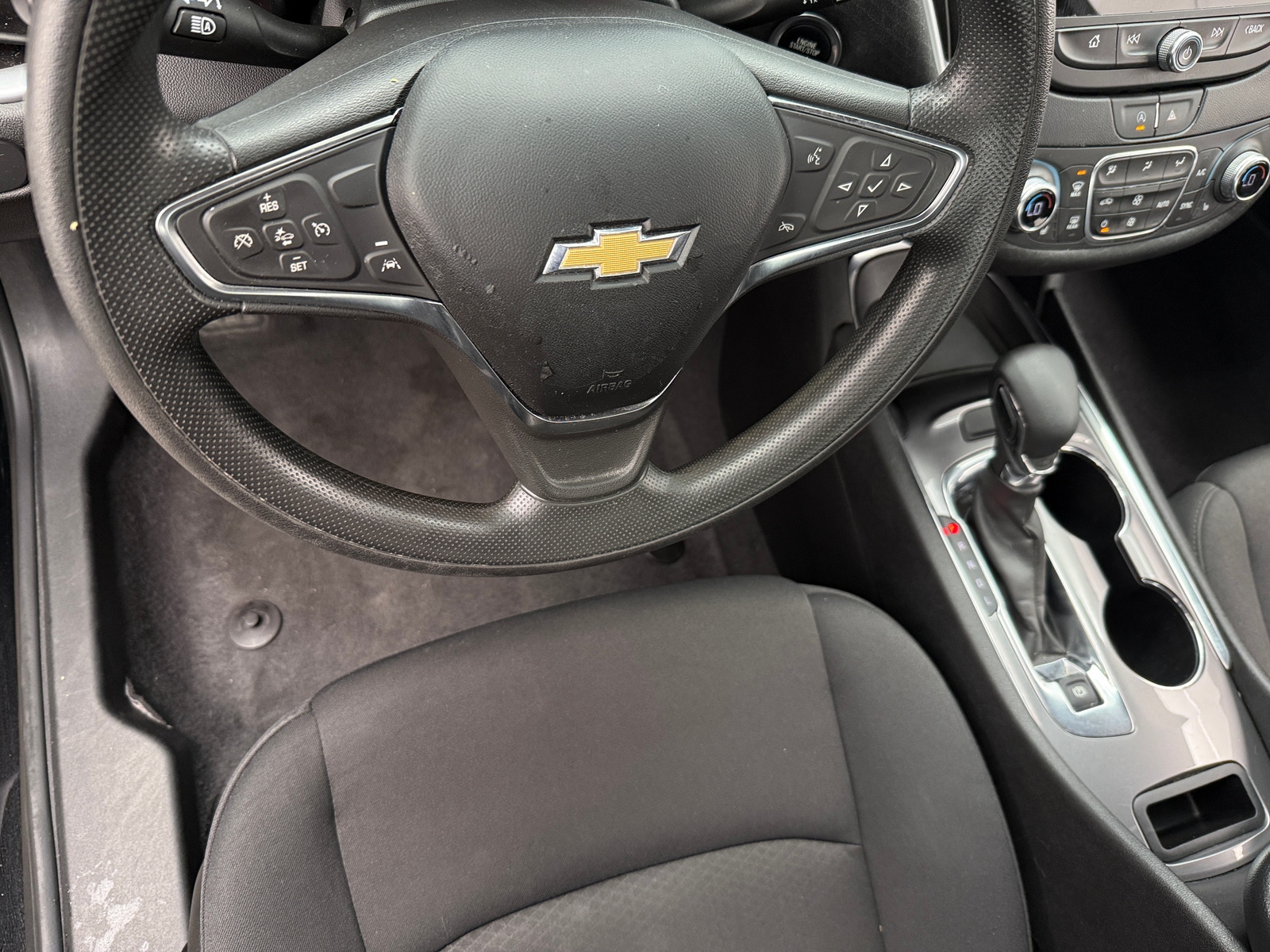 Thumbnail: 2023 Chevrolet Malibu - 5