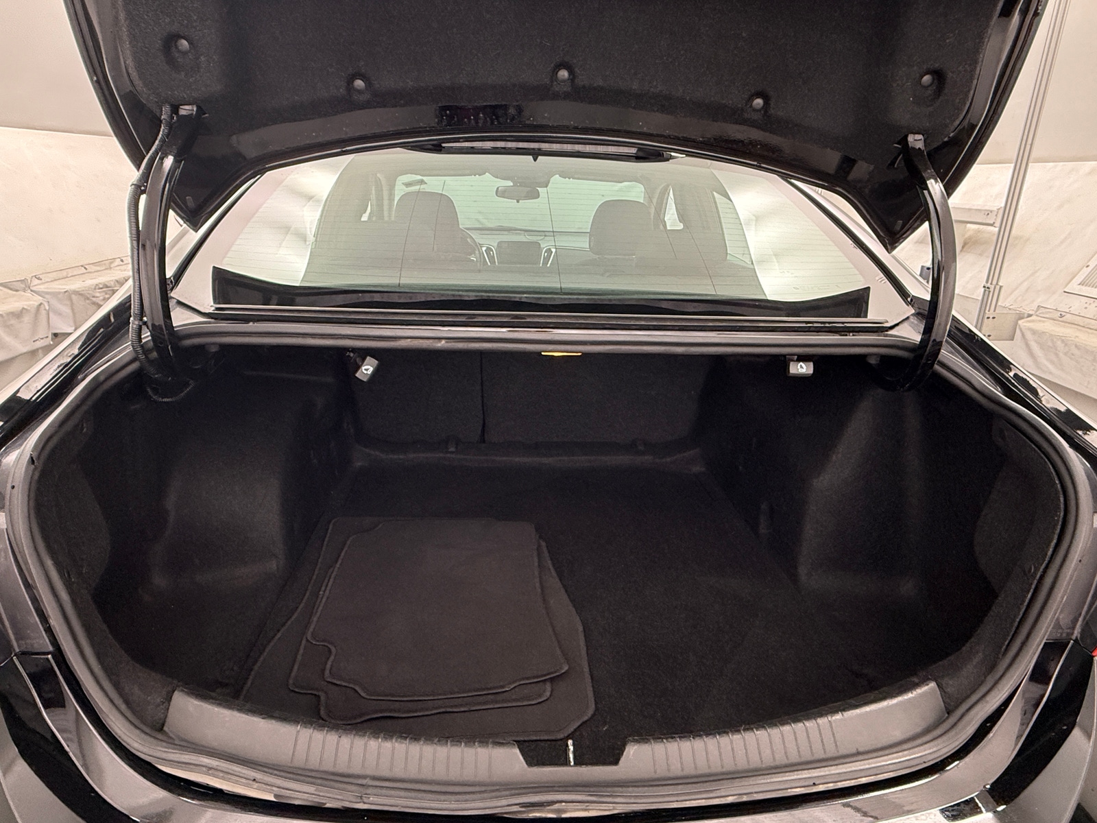 Thumbnail: 2023 Chevrolet Malibu - 7