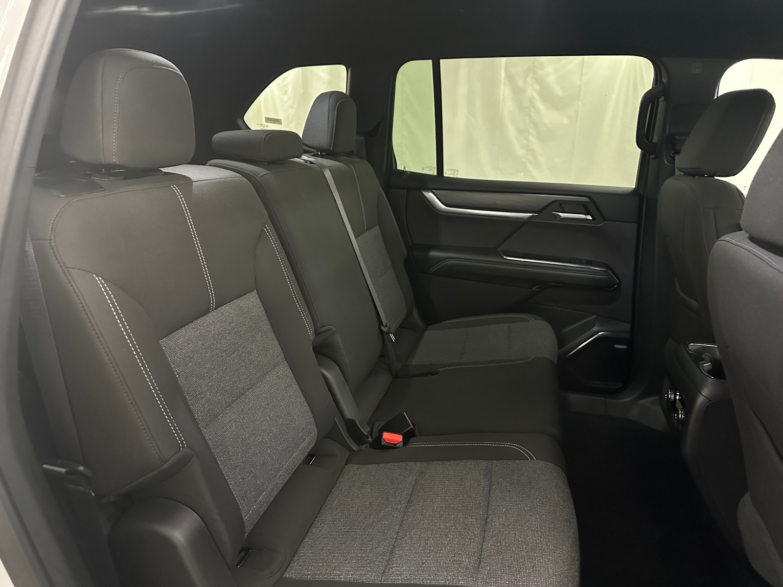 Thumbnail: 2025 GMC Acadia - 6