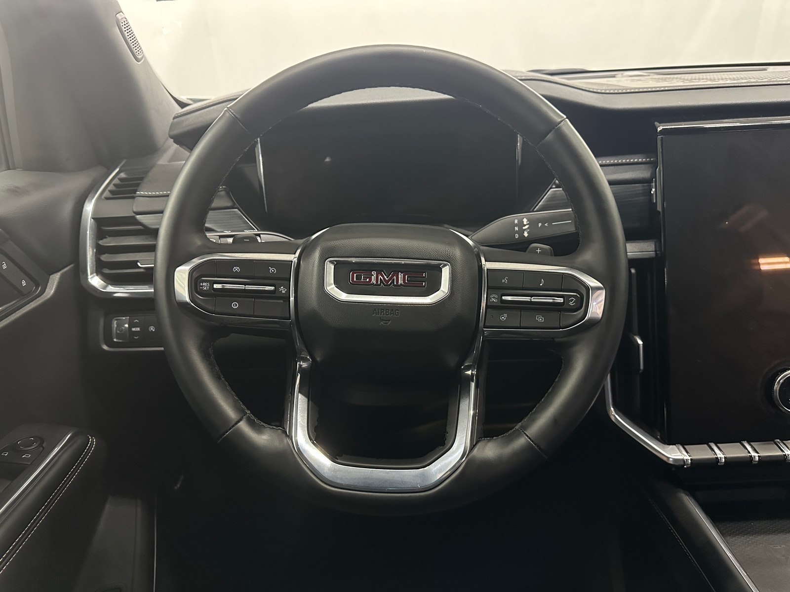 Thumbnail: 2025 GMC Acadia - 5