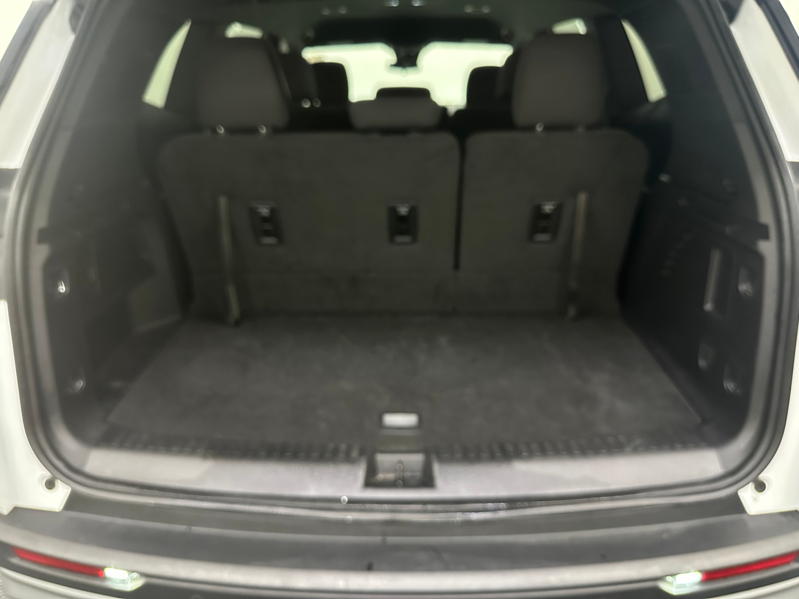 Thumbnail: 2025 GMC Acadia - 7