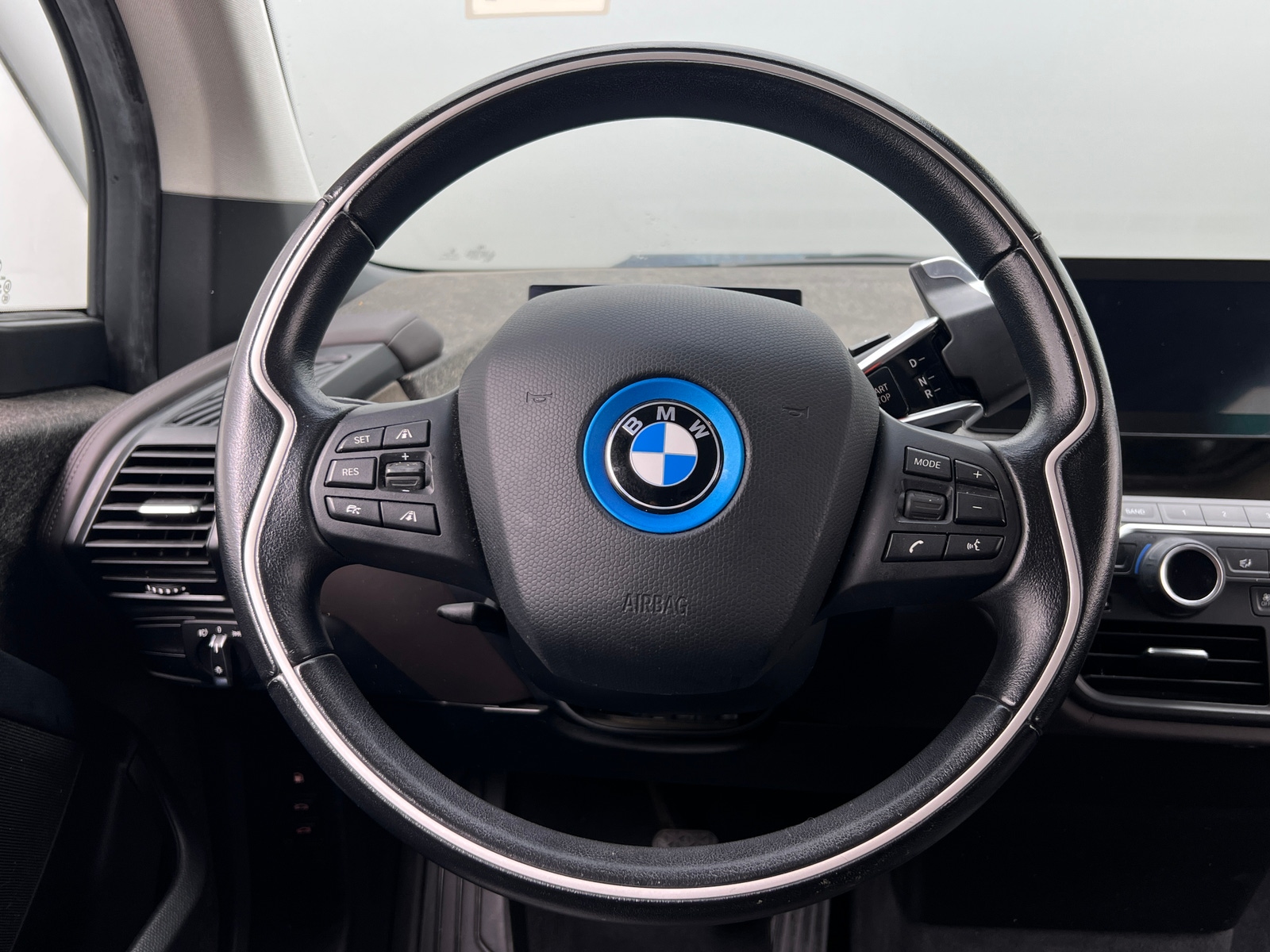 Thumbnail: 2017 BMW i3 - 5