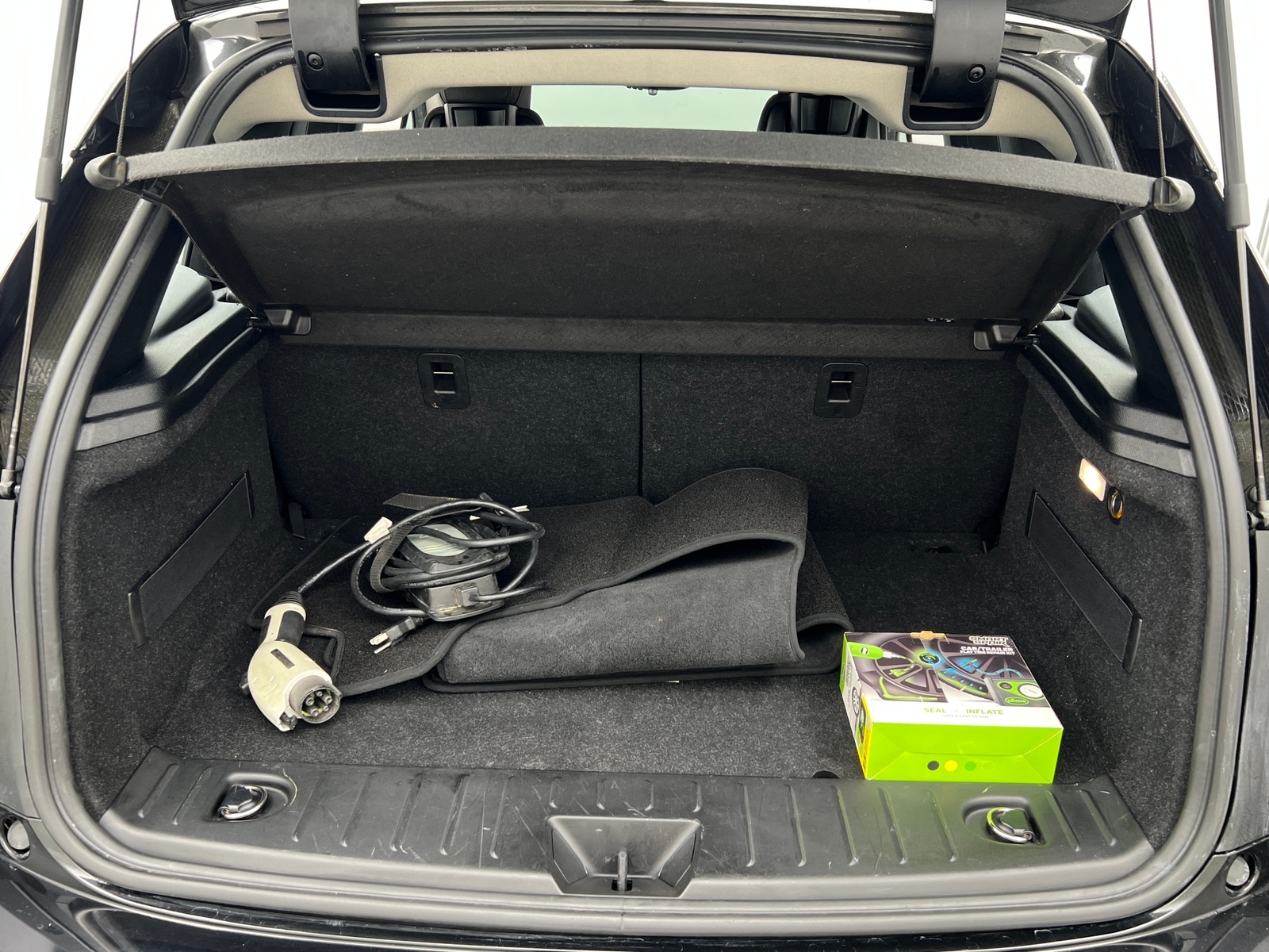 Thumbnail: 2017 BMW i3 - 7