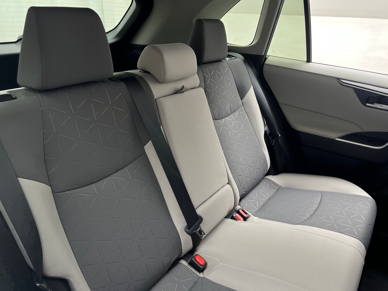 Thumbnail: 2020 Toyota RAV4 - 6