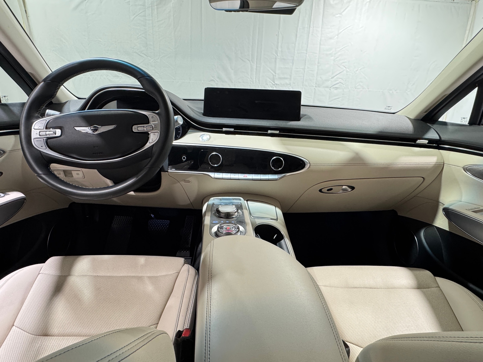 Thumbnail: 2022 Genesis GV70 - 2