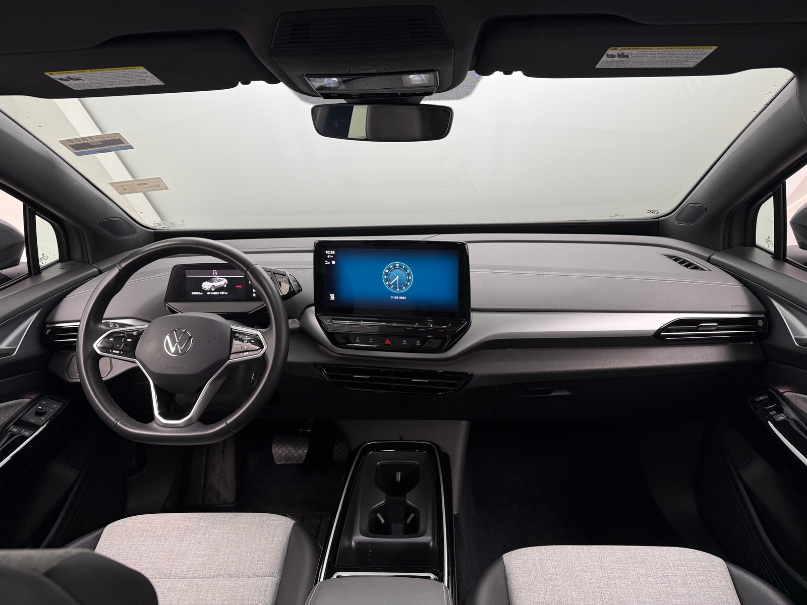 Thumbnail: 2023 Volkswagen ID.4 - 3