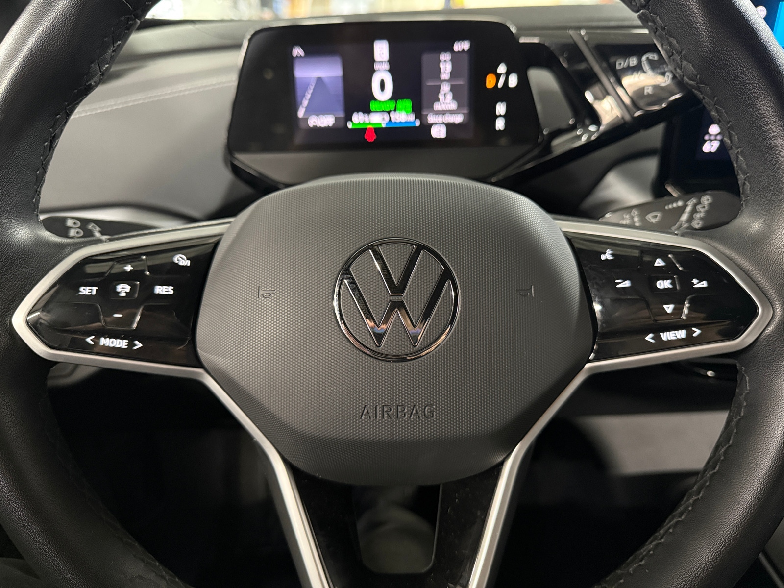 Thumbnail: 2023 Volkswagen ID.4 - 5