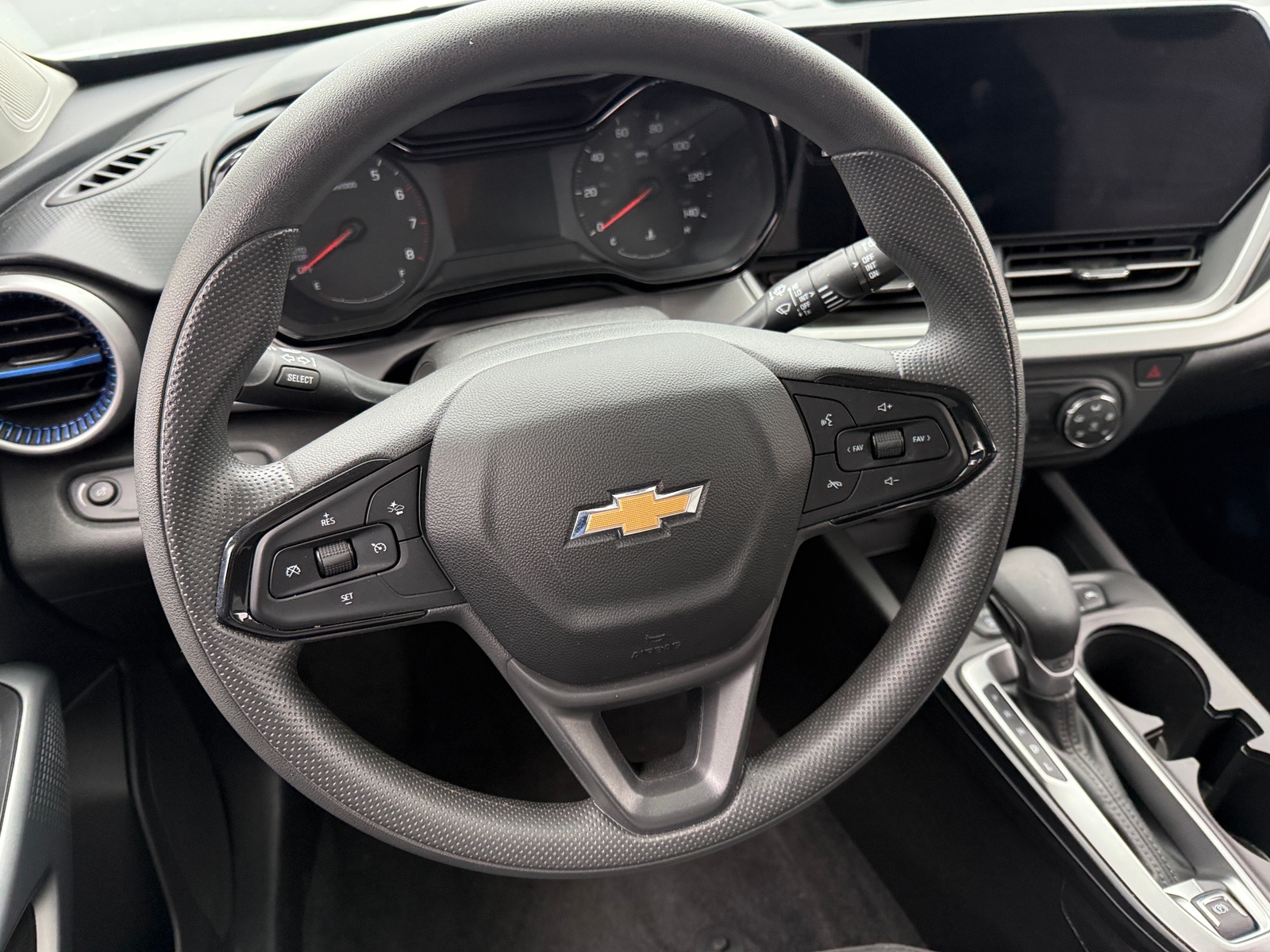 Thumbnail: 2025 Chevrolet Trax - 5