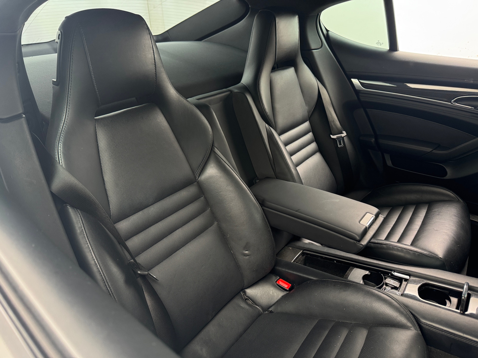 Thumbnail: 2014 Porsche Panamera - 4