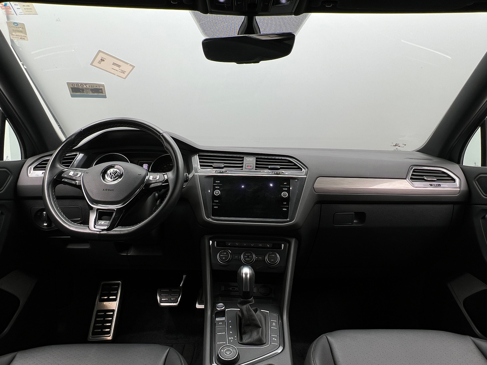 Thumbnail: 2020 Volkswagen Tiguan - 2