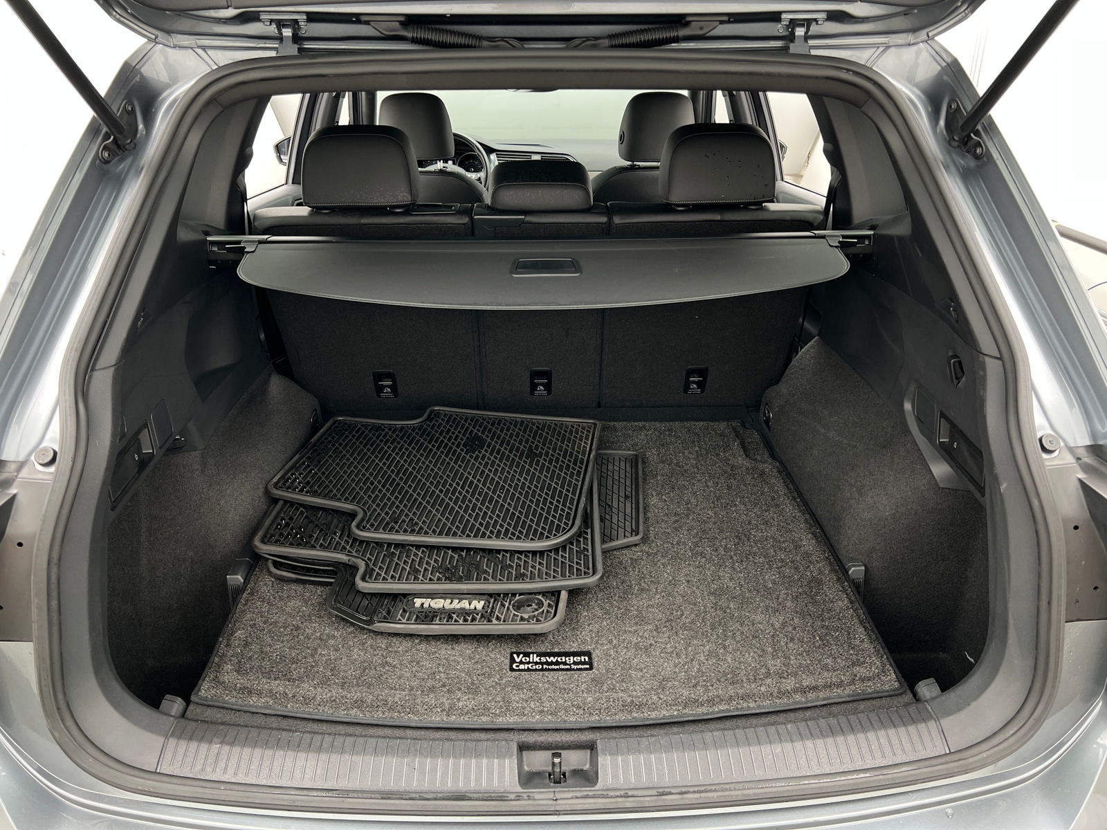 Thumbnail: 2020 Volkswagen Tiguan - 6