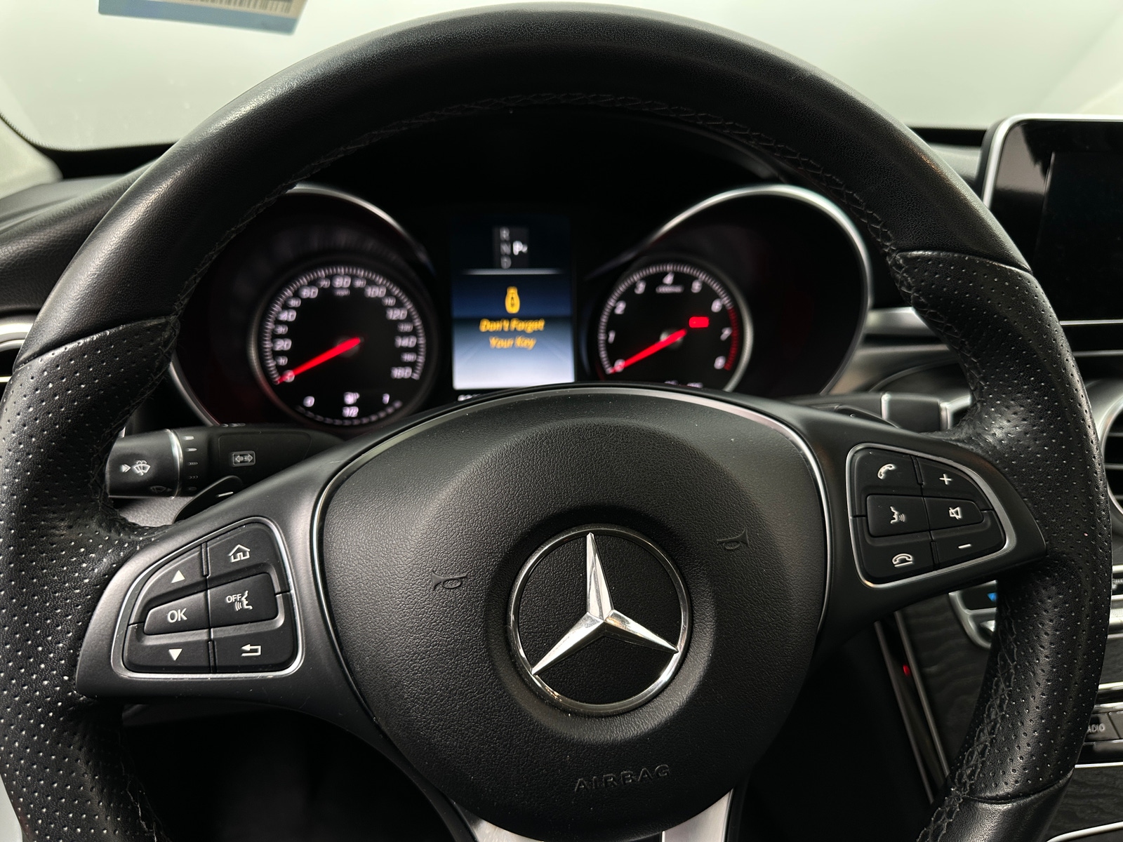 Thumbnail: 2017 Mercedes-Benz C-Class - 4