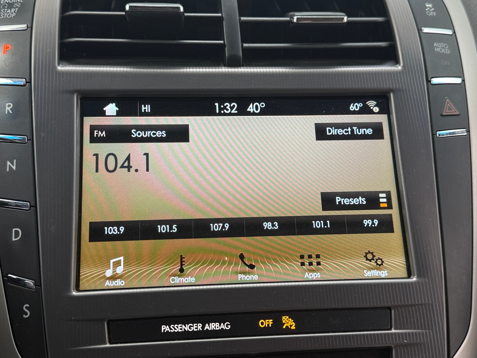 Thumbnail: 2017 Lincoln MKZ - 3