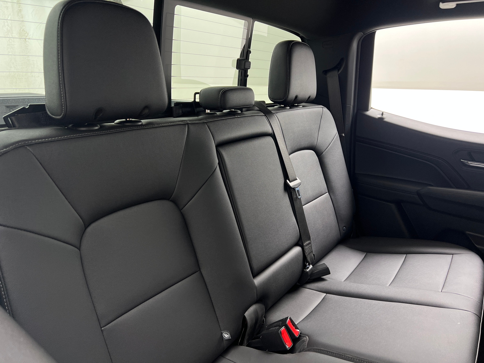 Thumbnail: 2023 Chevrolet Colorado - 6