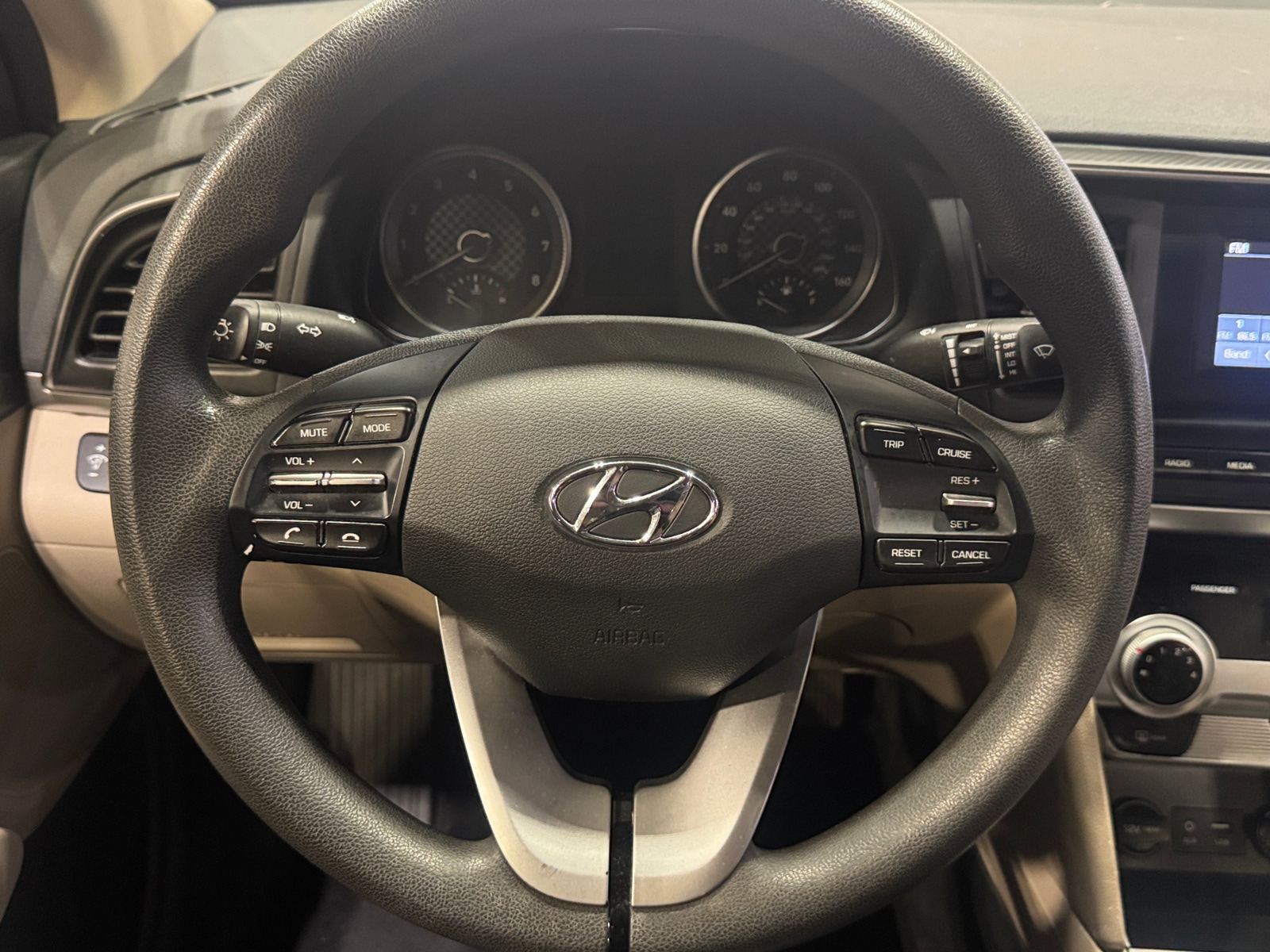 Thumbnail: 2019 Hyundai Elantra - 5