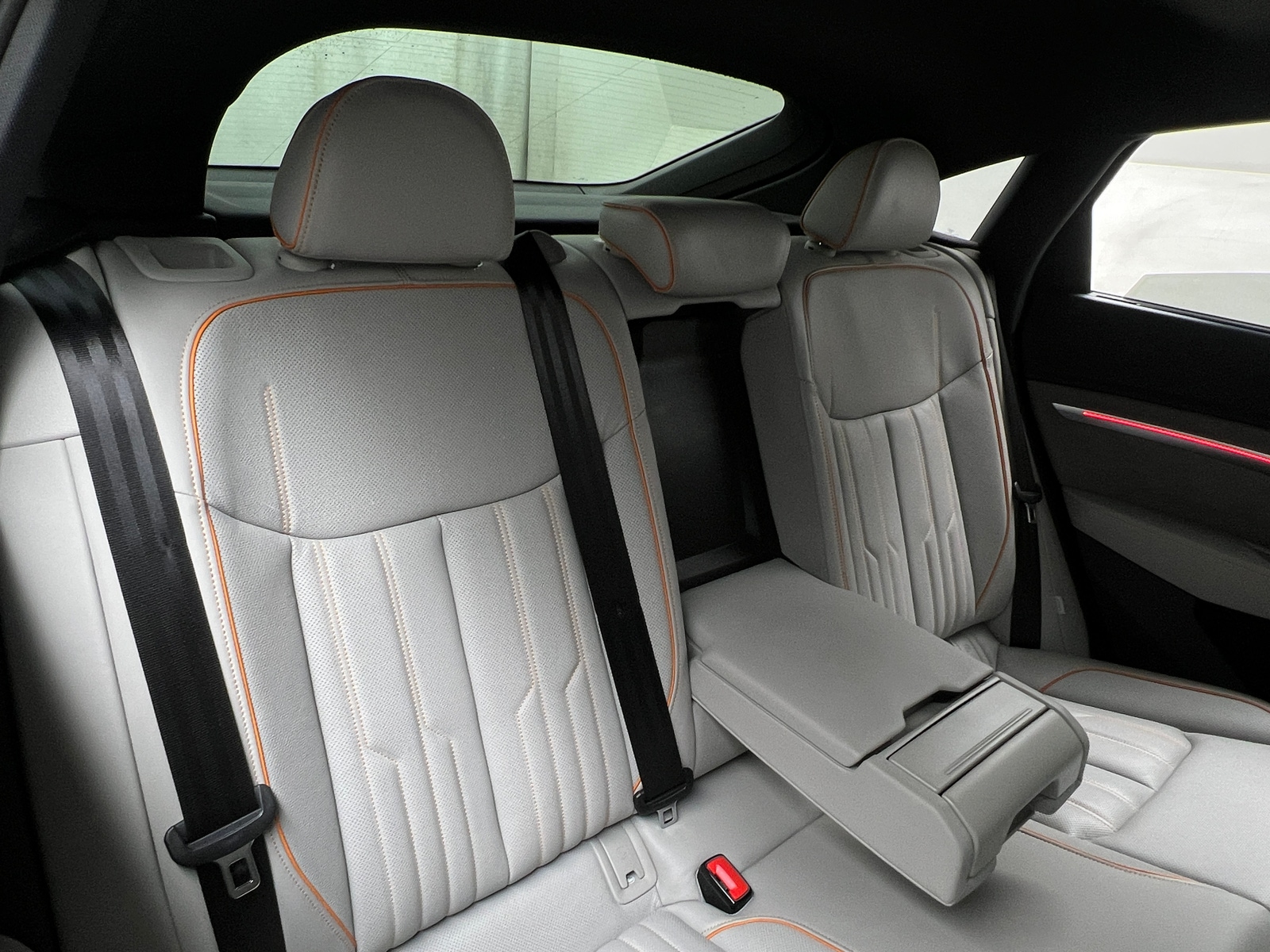 Thumbnail: 2024 Audi Q8 e-tron - 5