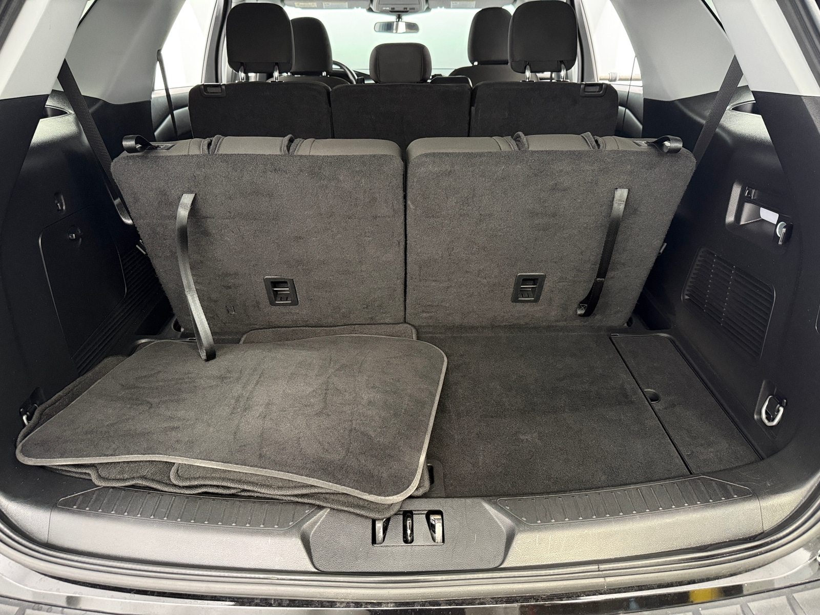 Thumbnail: 2023 Ford Explorer - 7