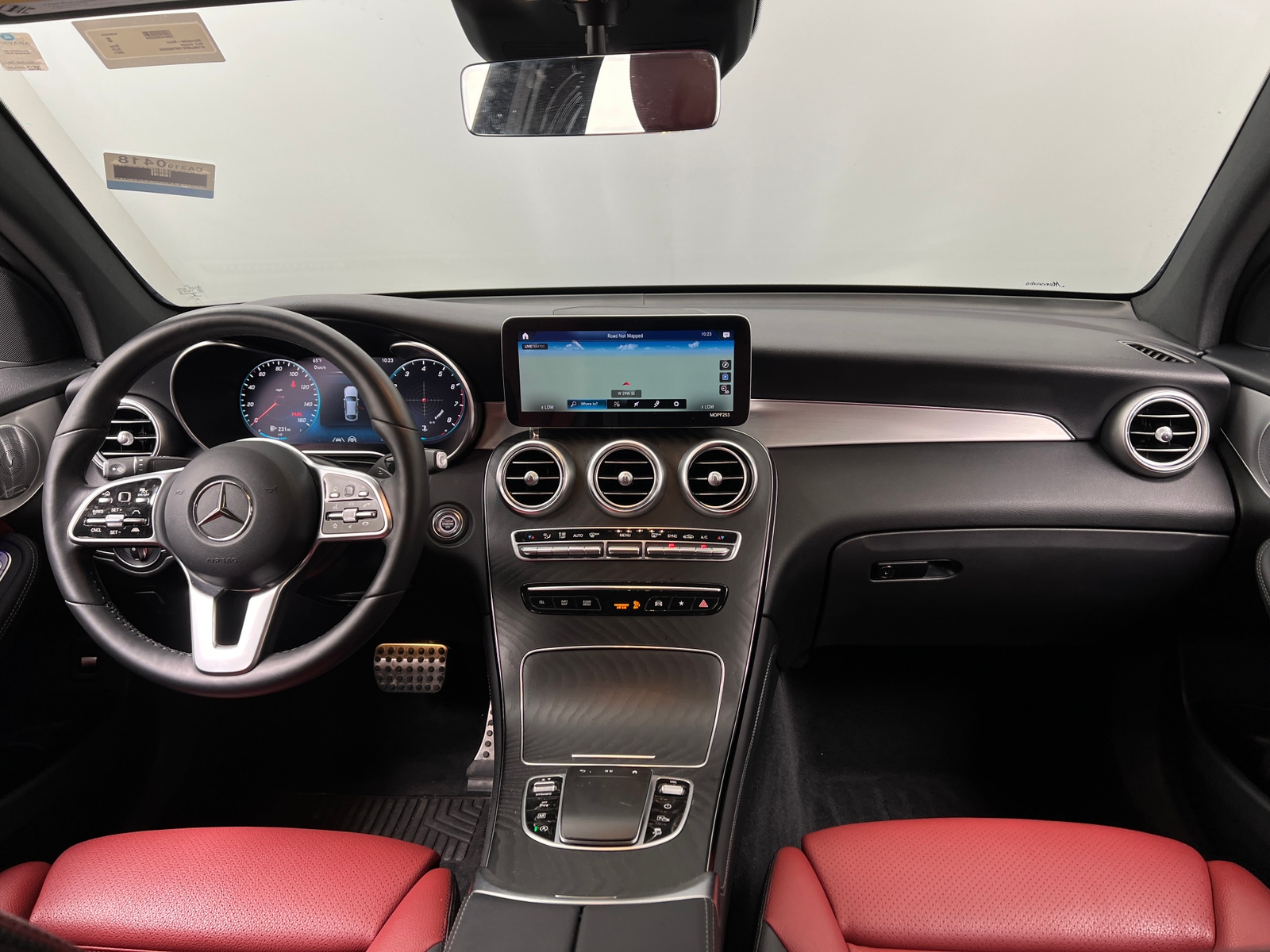 Thumbnail: 2021 Mercedes-Benz GLC - 2