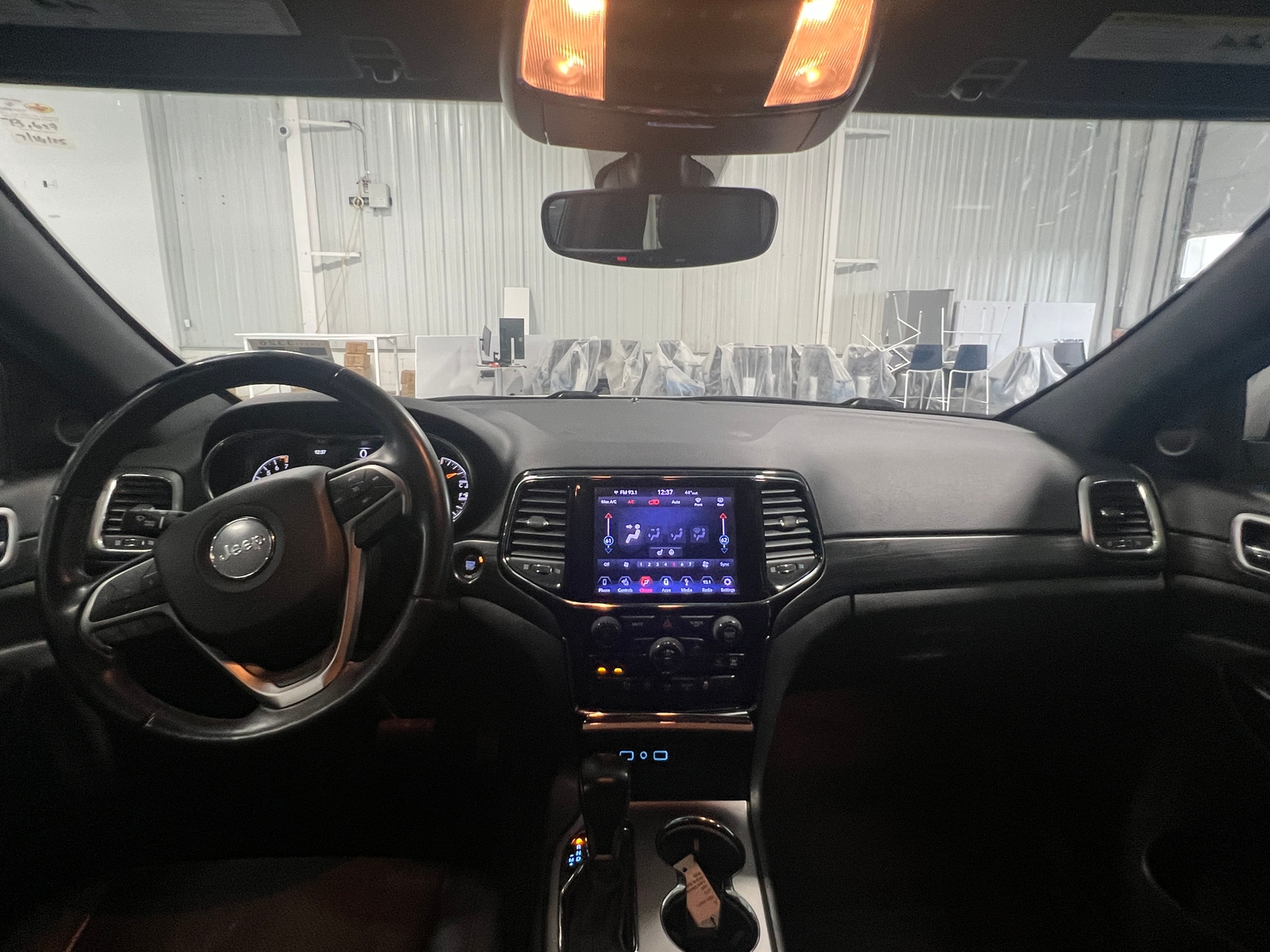 Thumbnail: 2019 Jeep Grand Cherokee - 3