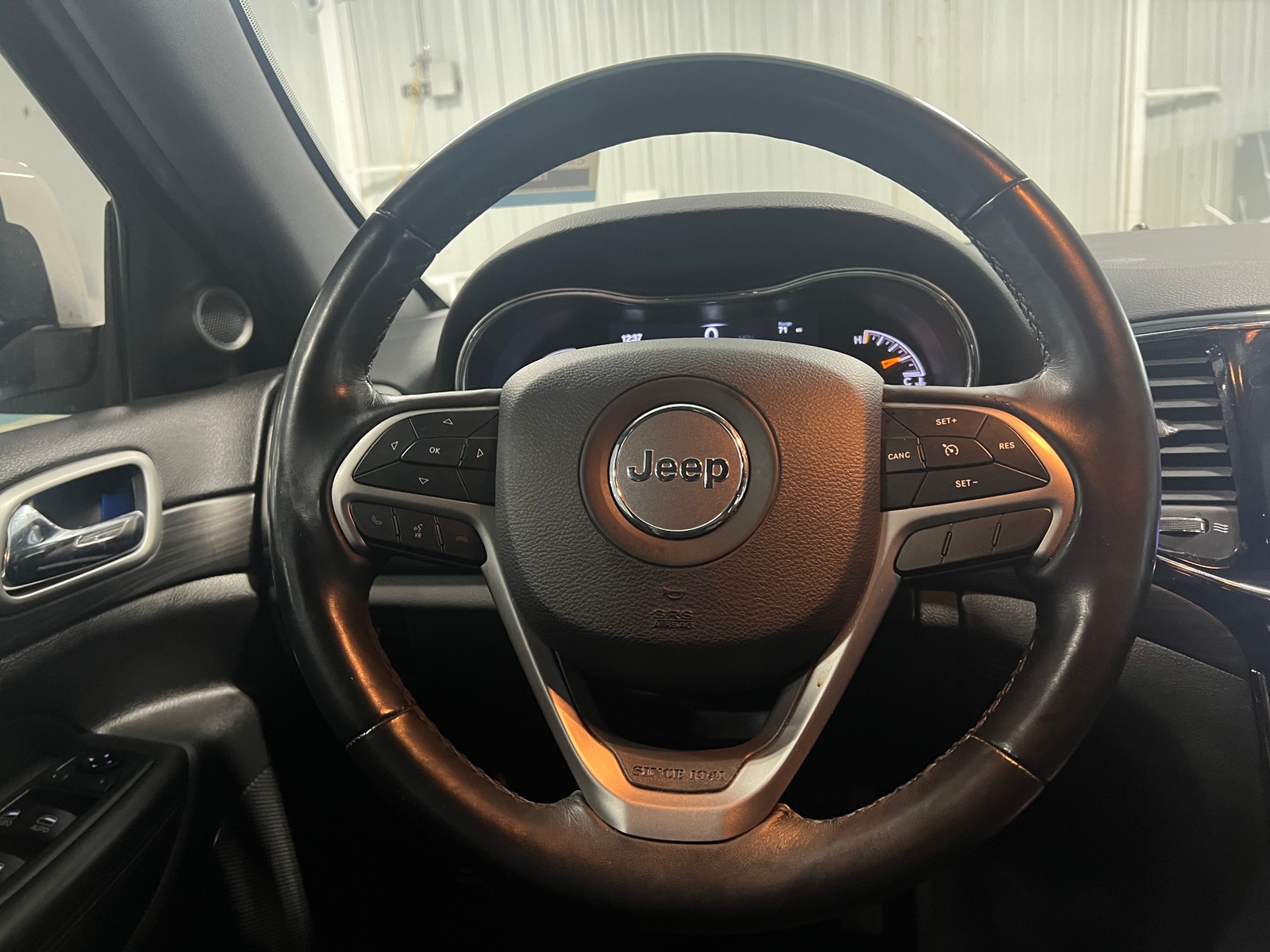 Thumbnail: 2019 Jeep Grand Cherokee - 5