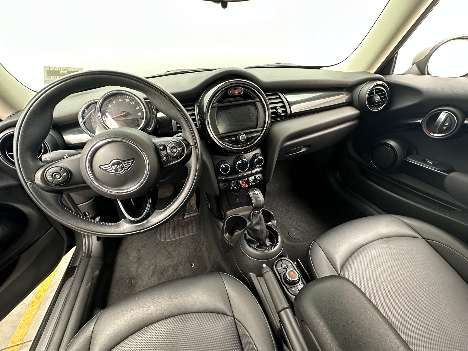 Thumbnail: 2019 MINI Cooper Hardtop - 2