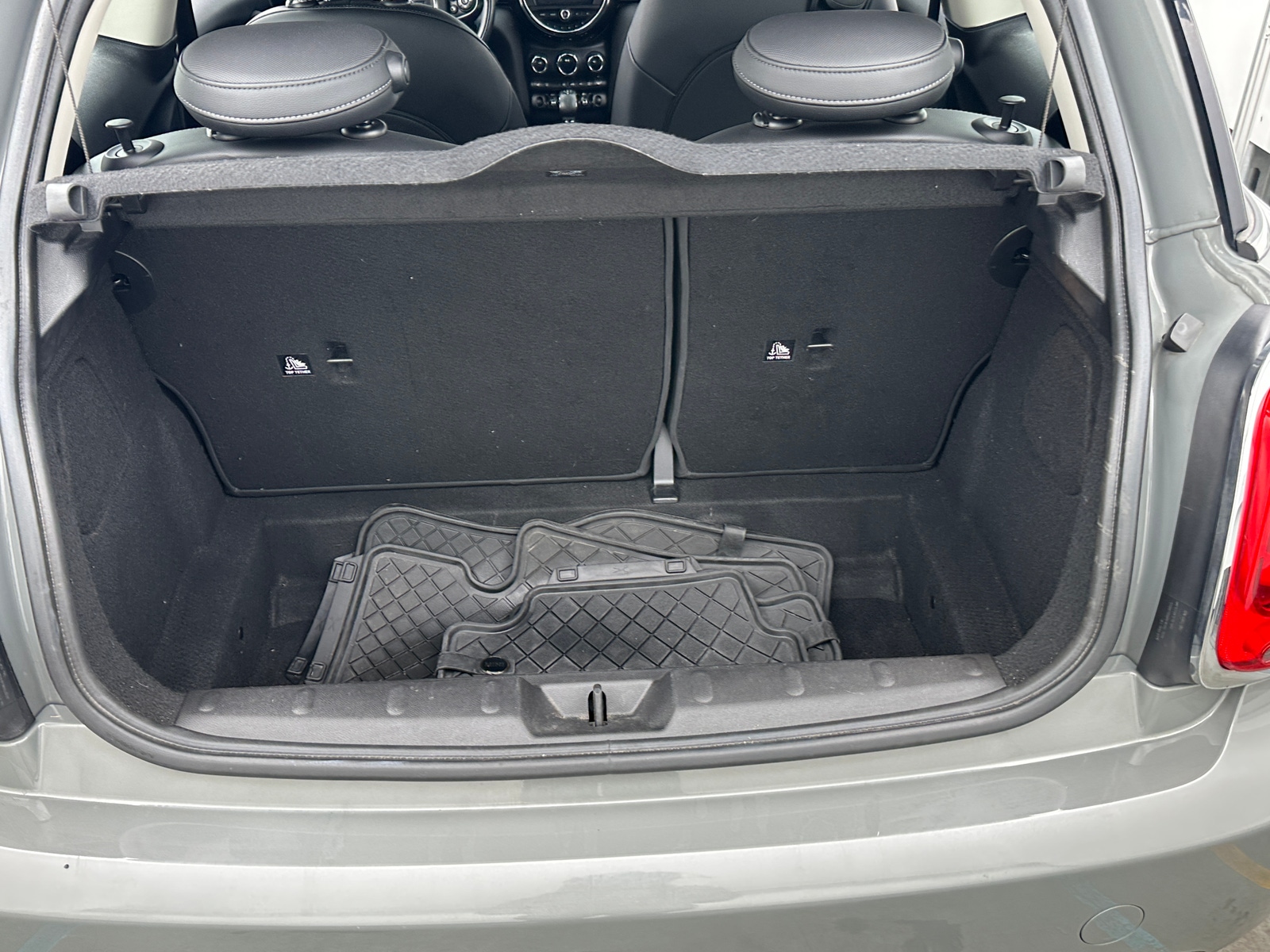 Thumbnail: 2019 MINI Cooper Hardtop - 6